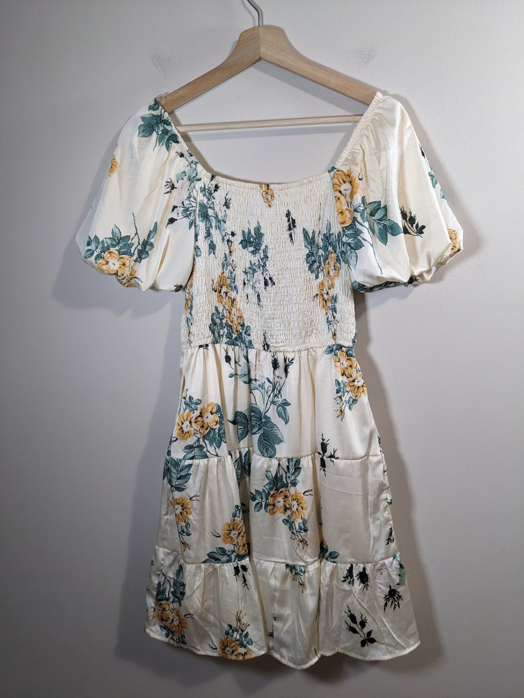 NWT Hayden Puff Sleeve Dress - S