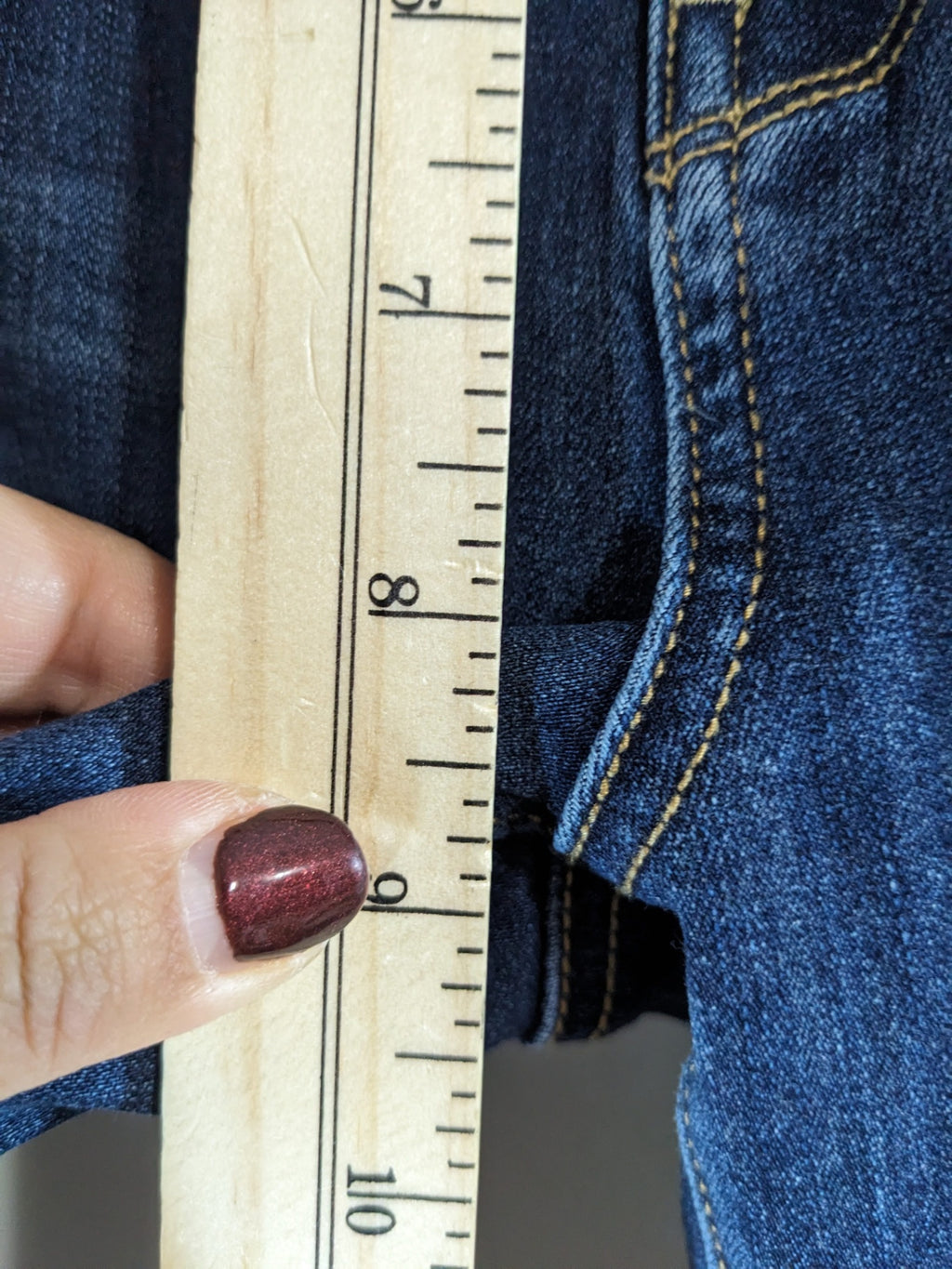 American Eagle Blue Jeans - SZ 4