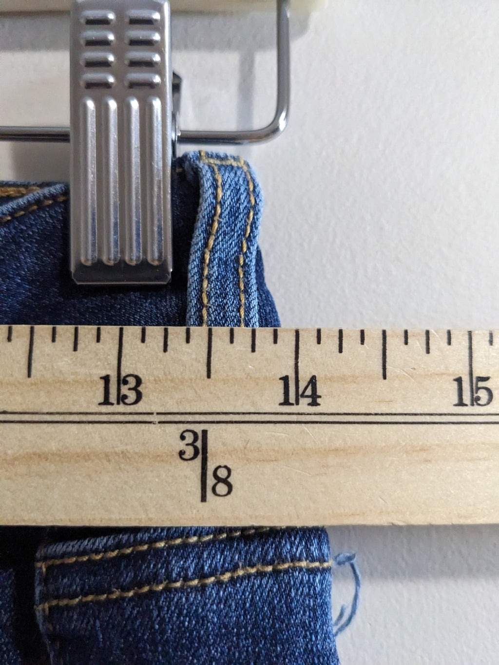 American Eagle Blue Jeans - SZ 4