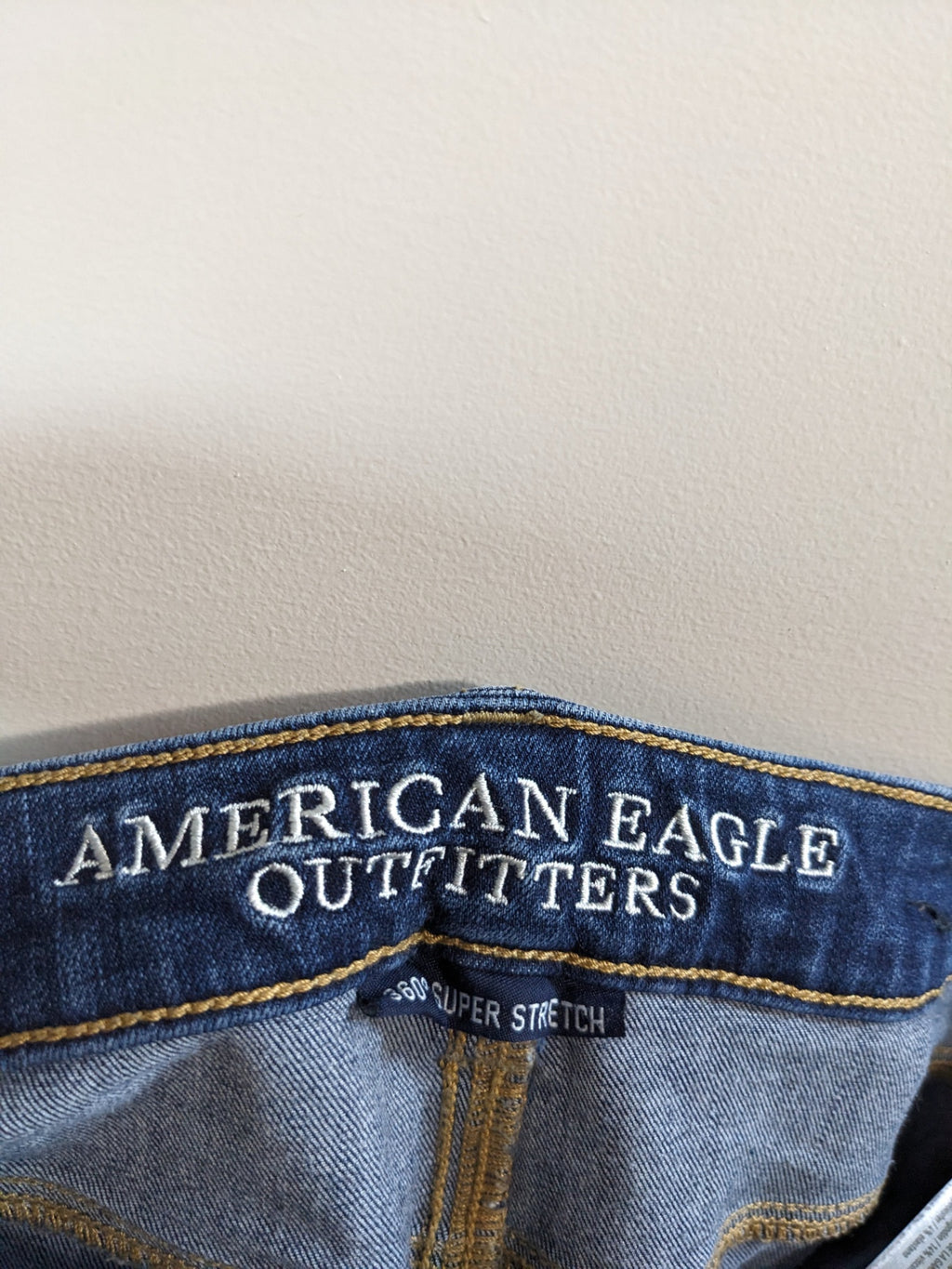 American Eagle Blue Jeans - SZ 4