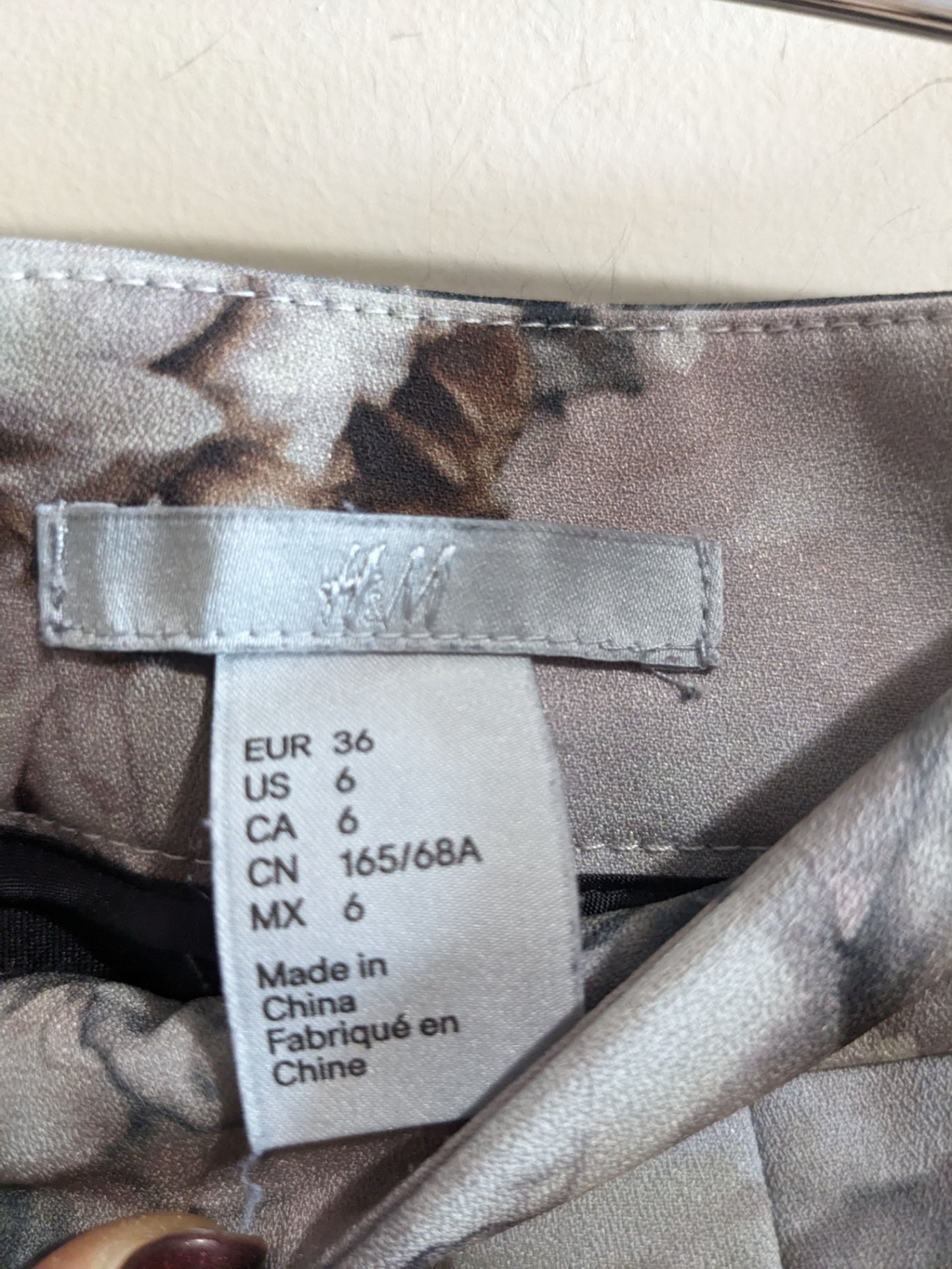 H&M Floral Skirt - SZ 6