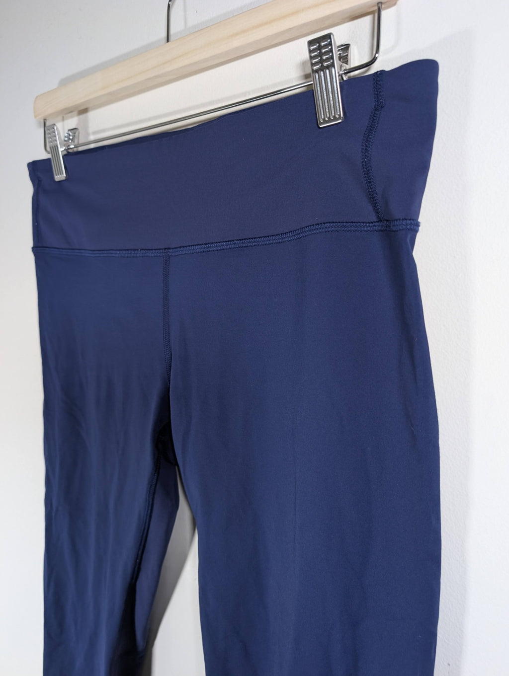 Lululemon blue crop leggings - SZ 10