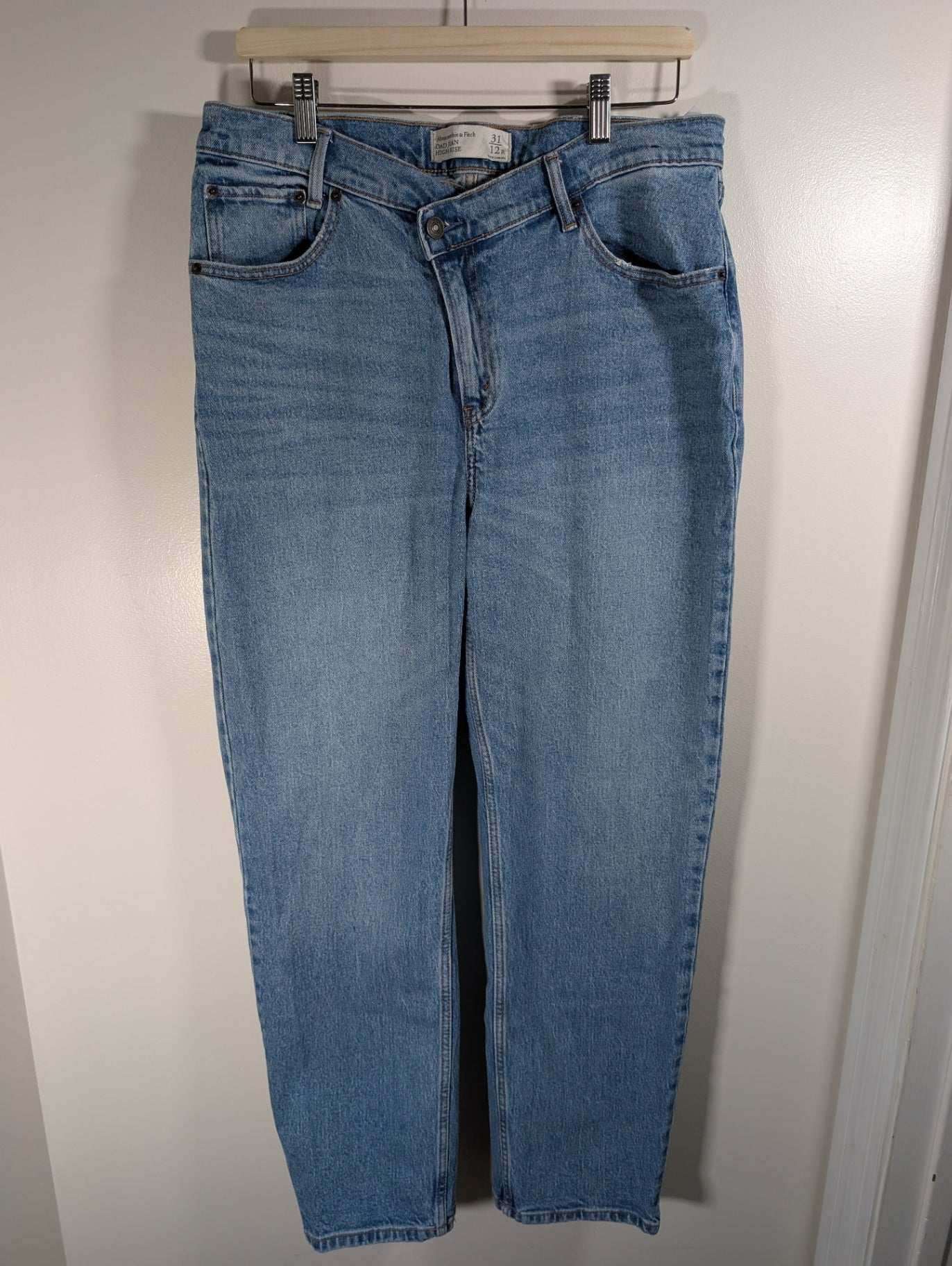 Abercrombie & Fitch dad jean high rise - SZ 31