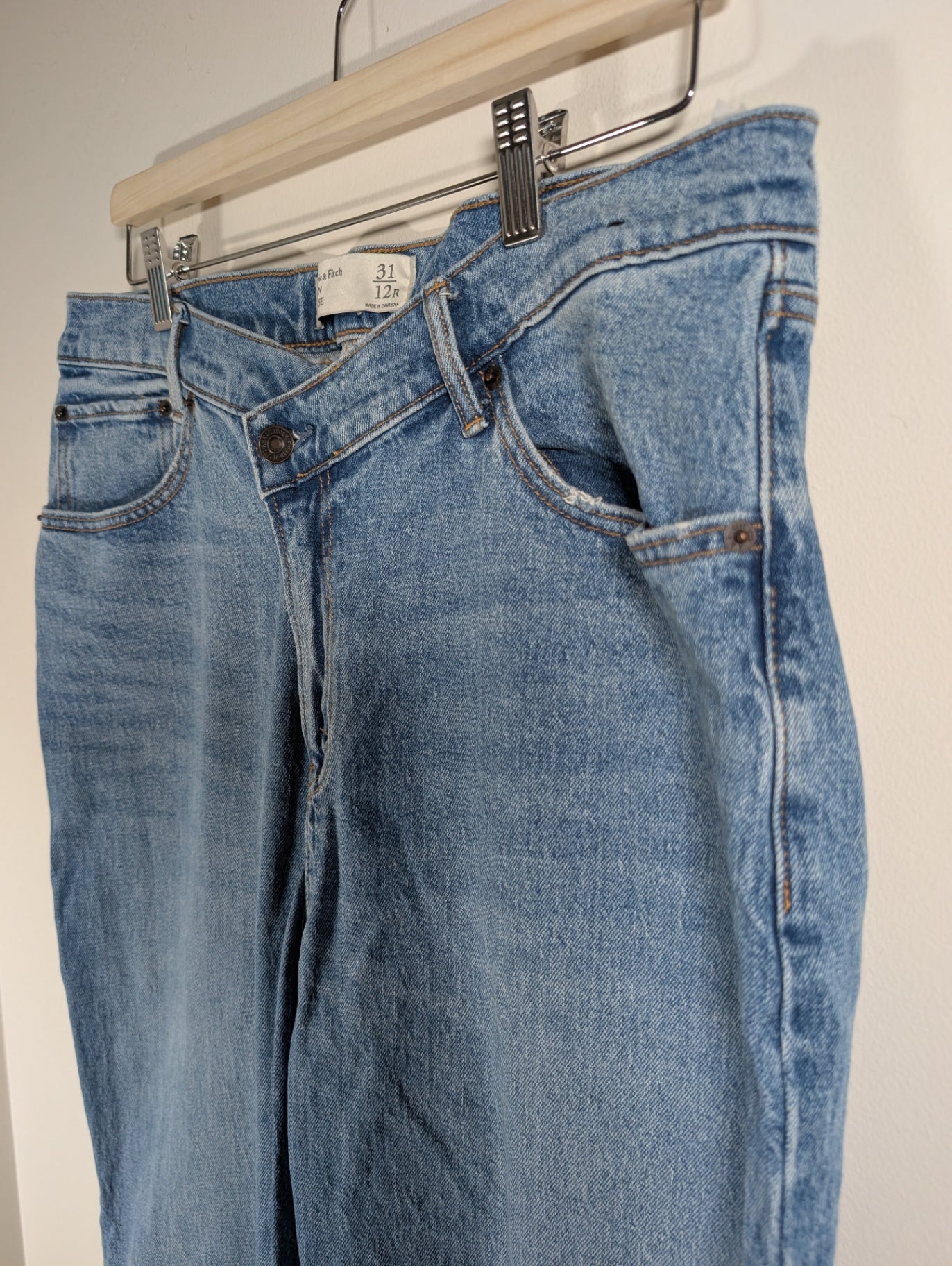 Abercrombie & Fitch dad jean high rise - SZ 31