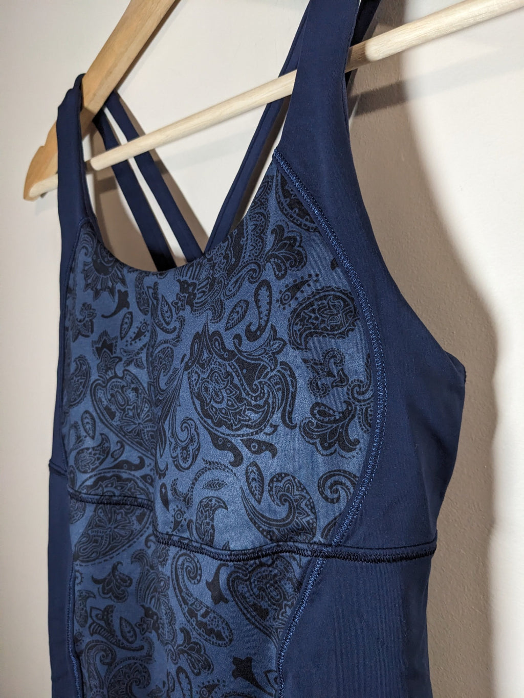 Lululemon Navy Tank - appears to be sz 8