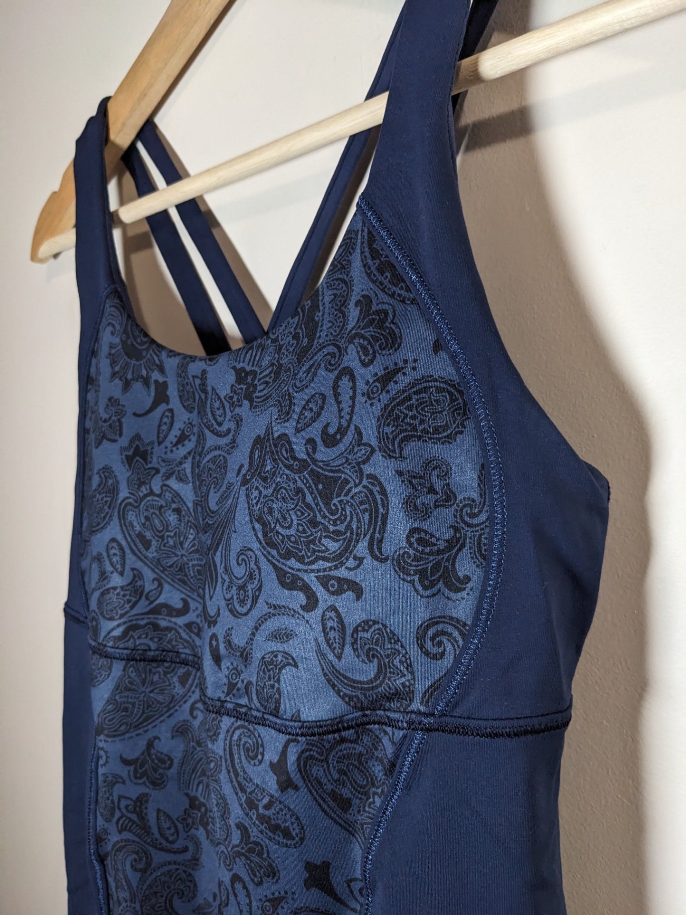 Lululemon Navy Tank - appears to be sz 8