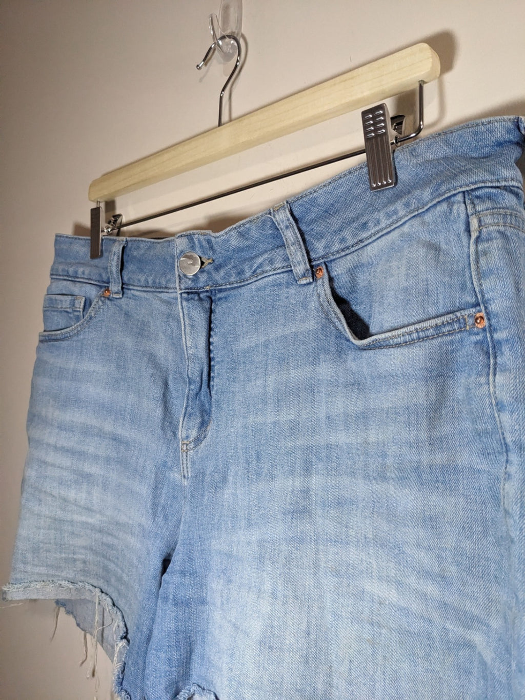 Ricki's Denim Shorts - sz 14