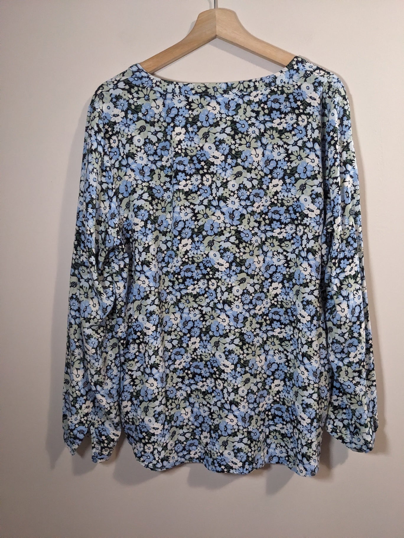 soyaconcept floral blouse - appears large