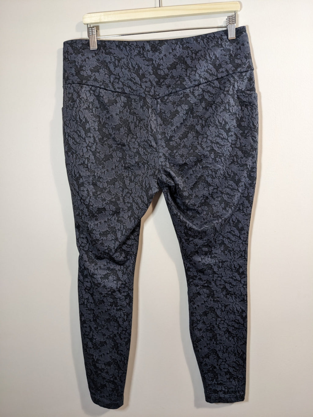 Grey & Black Leggings - XL