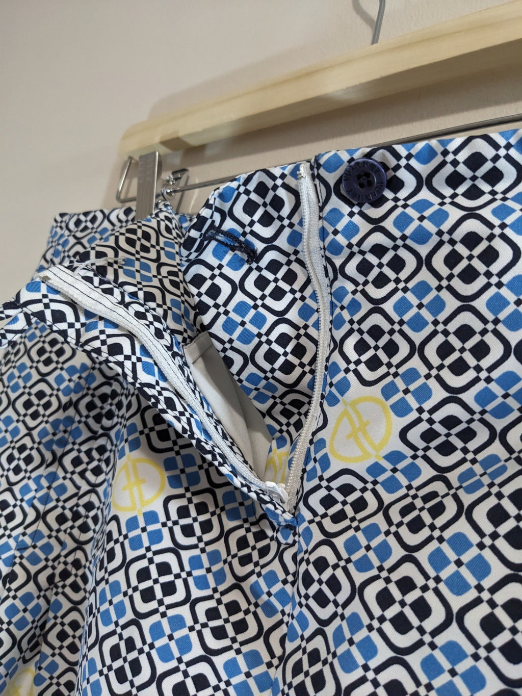 Vuarnet White & Blue Skort - sz 14