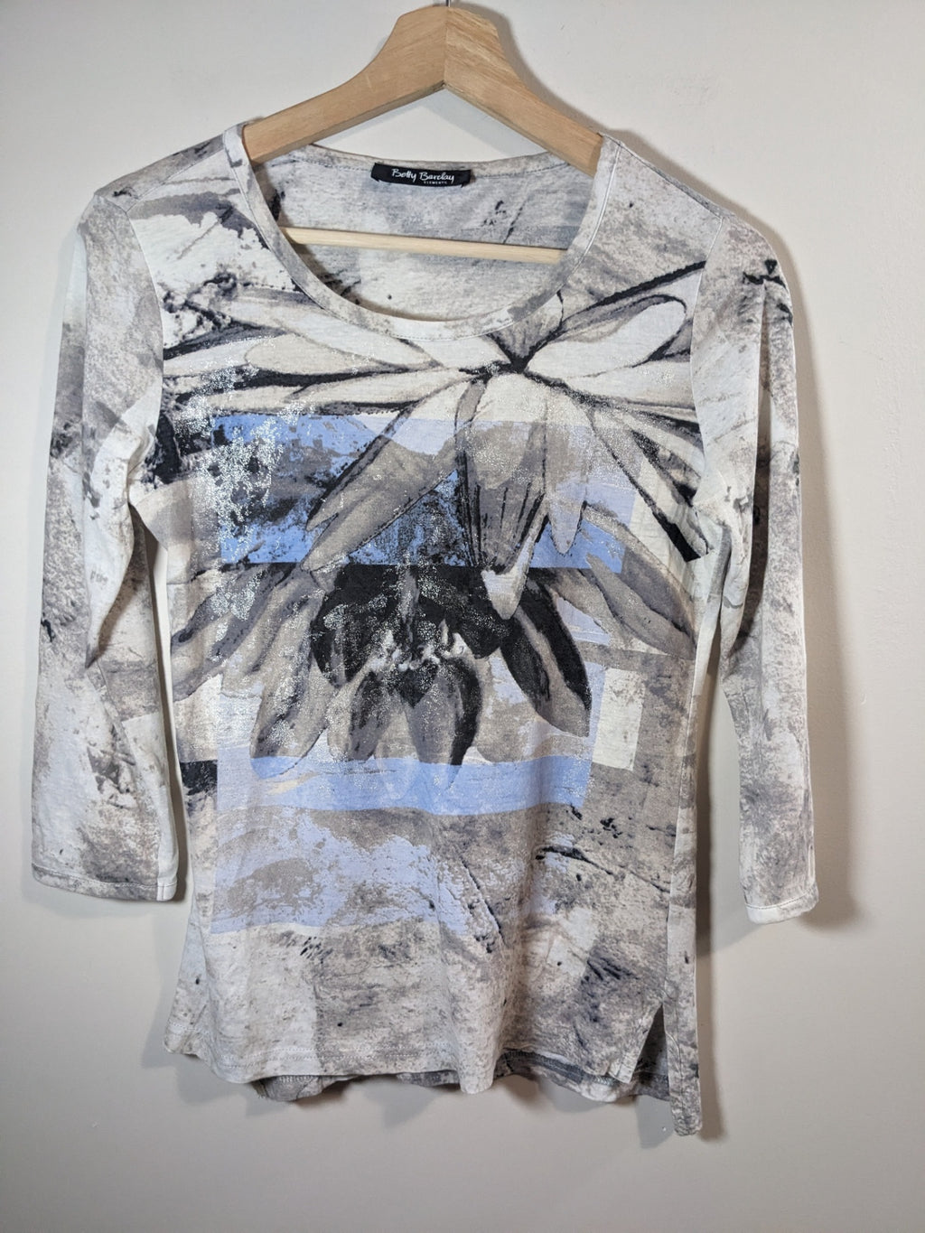 Betty Barclay long sleeve - appears small