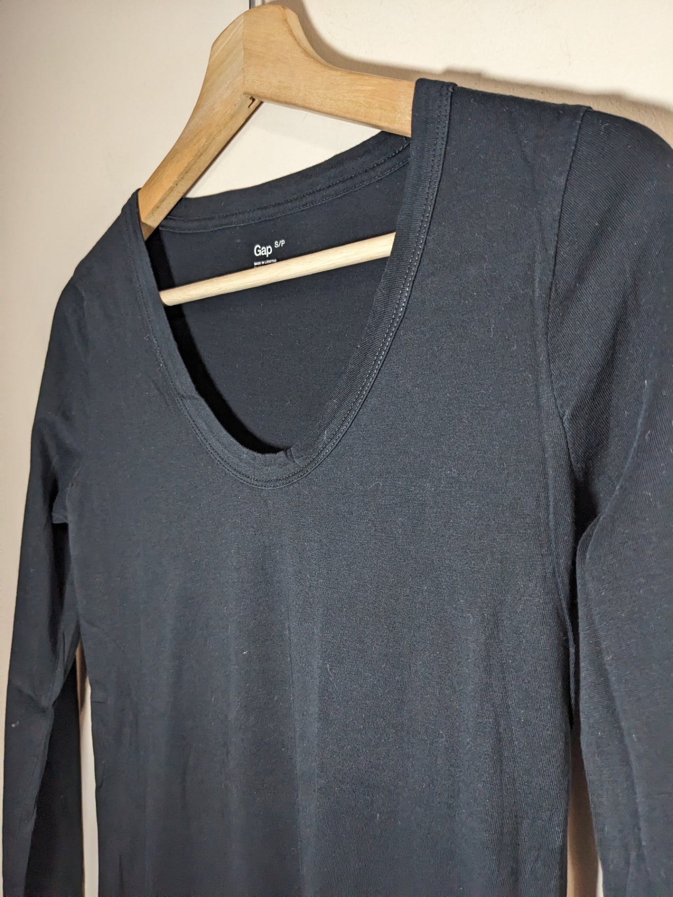 Gap round neck black long sleeve - S