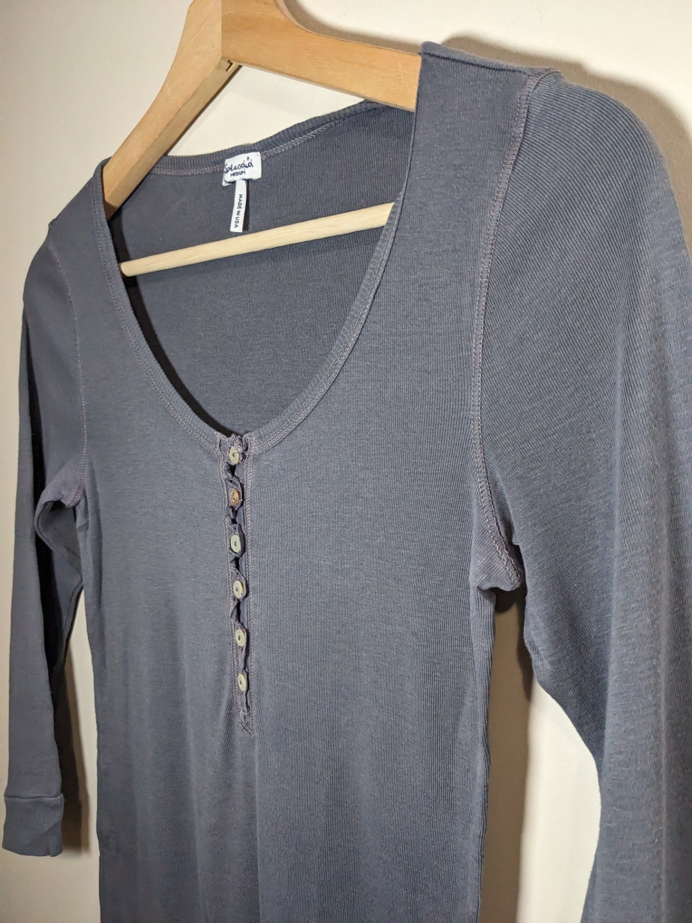 Splendid Grey 3/4 Length Sleeve - M