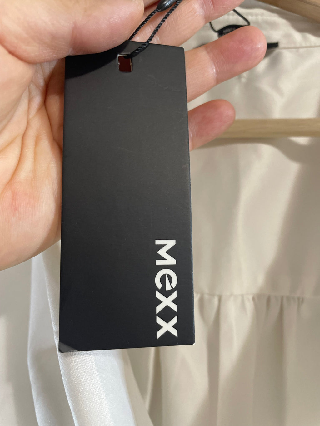 NWT Mexx White Slouch Neck Blouse - L