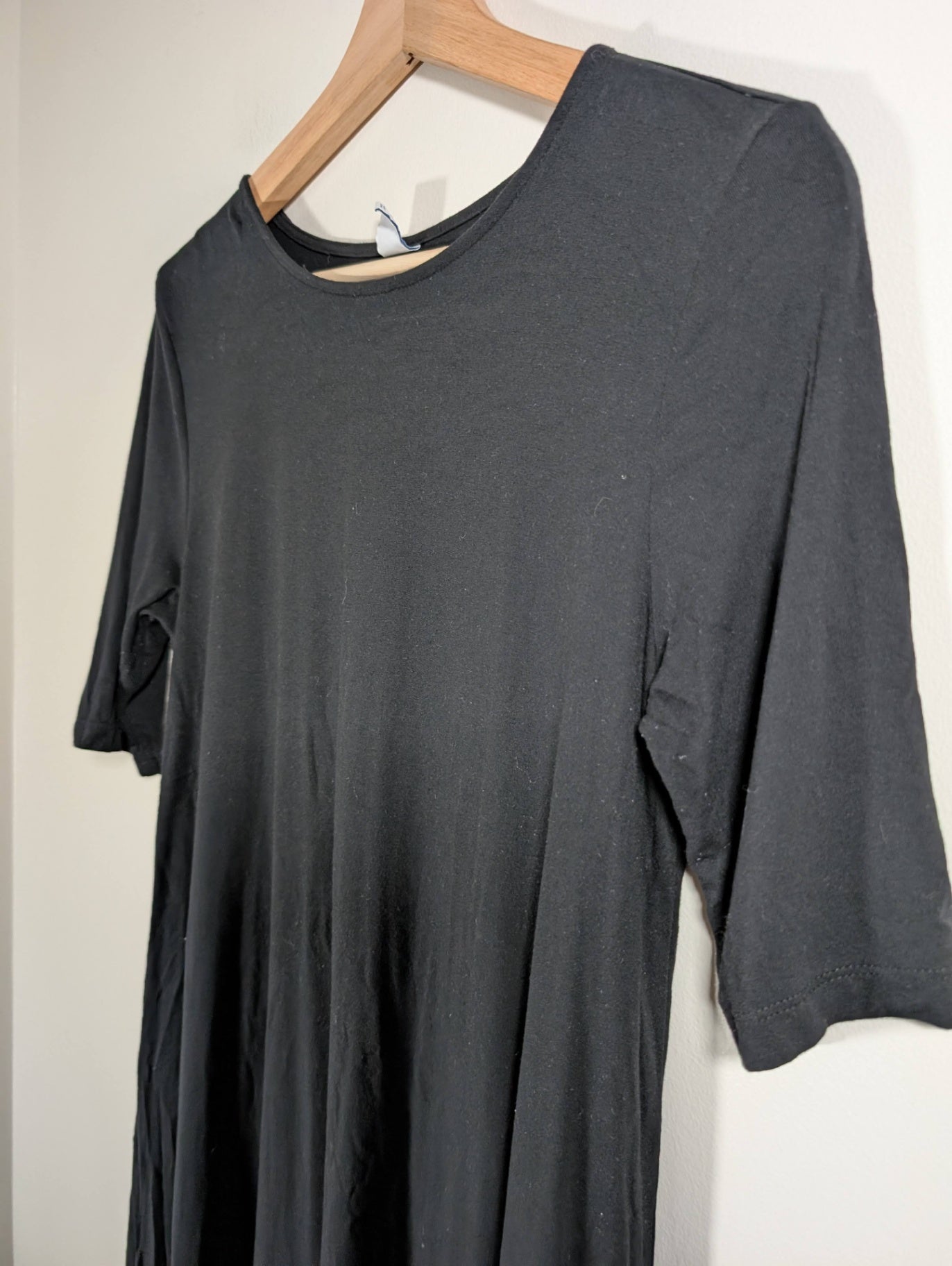 Old Navy short sleeve black dress - Small