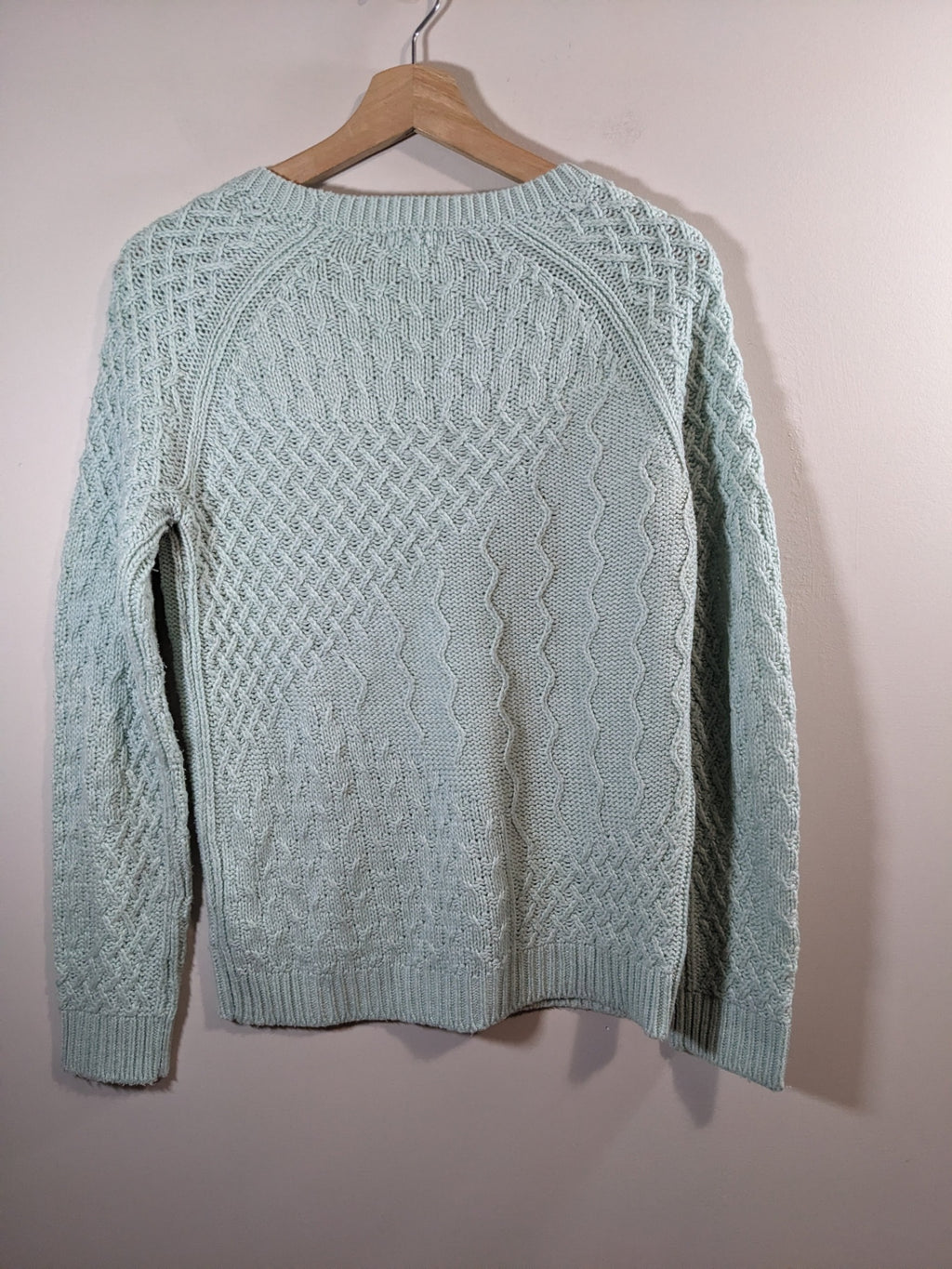 Mossimo Supply Co. Sweater - M