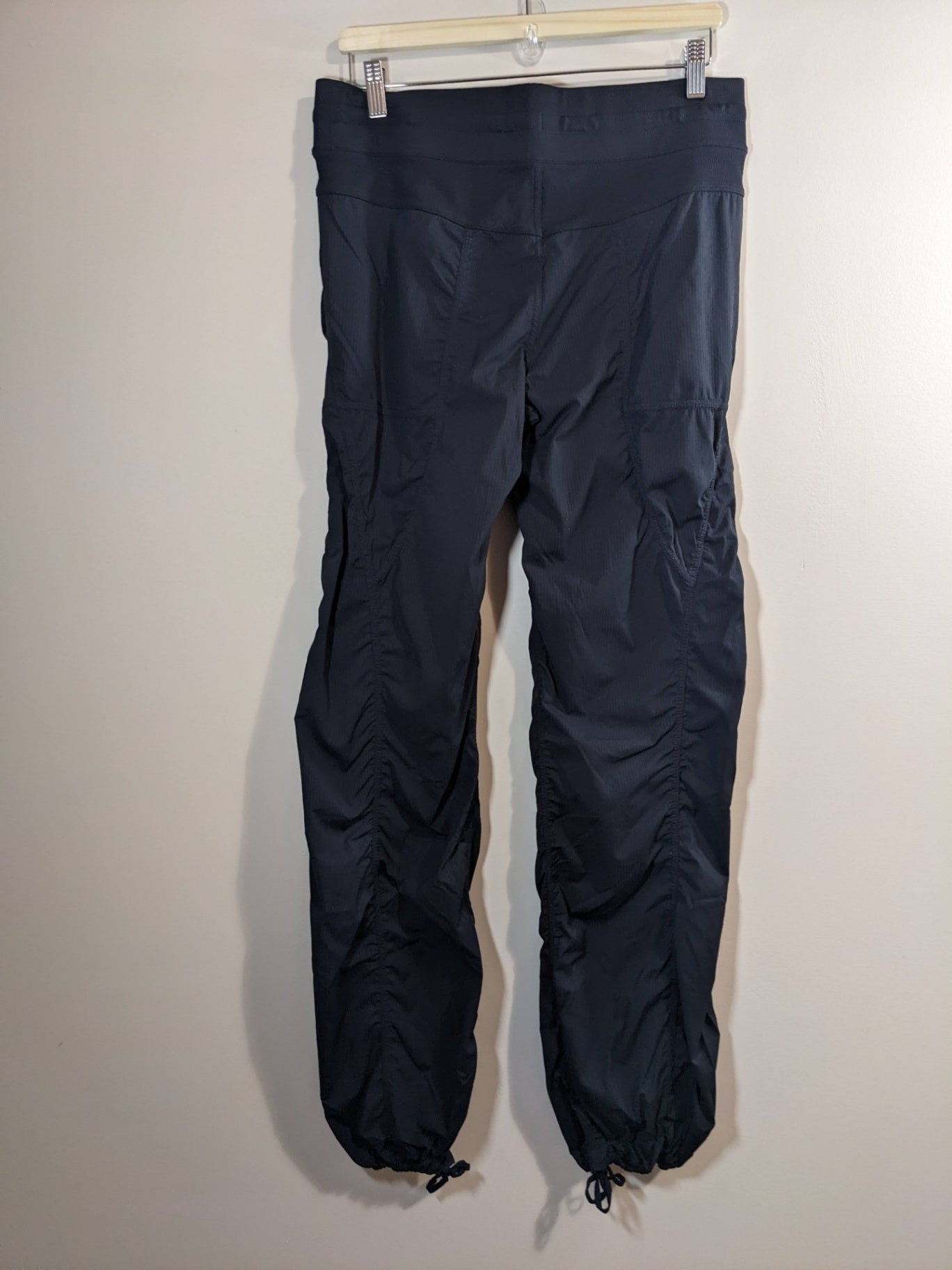 Lululemon Black Dance Studio Pants - sz 8