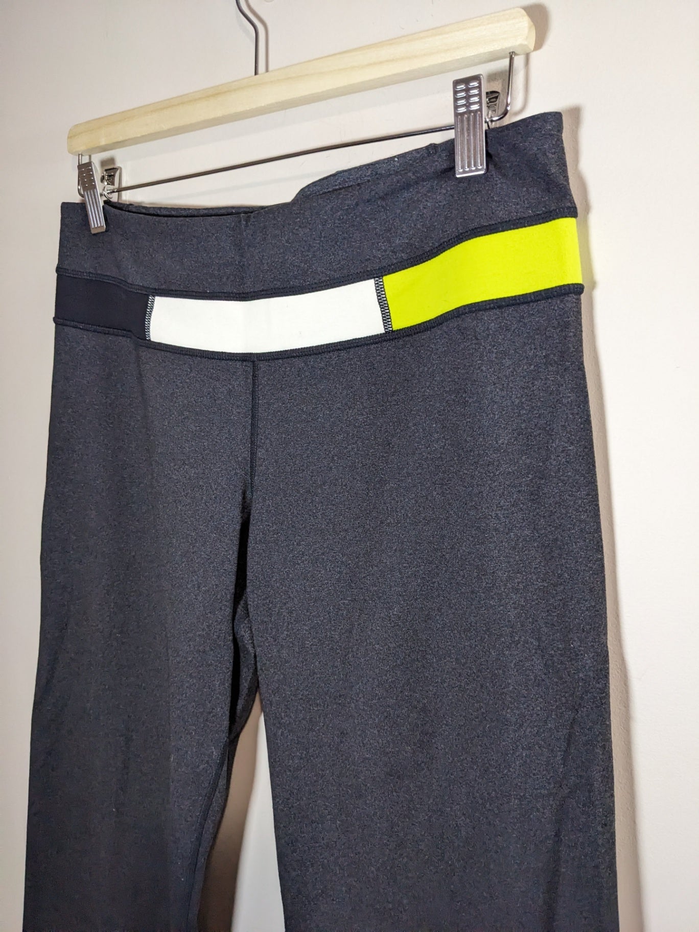 Lululemon dark grey groovy leggings - 10