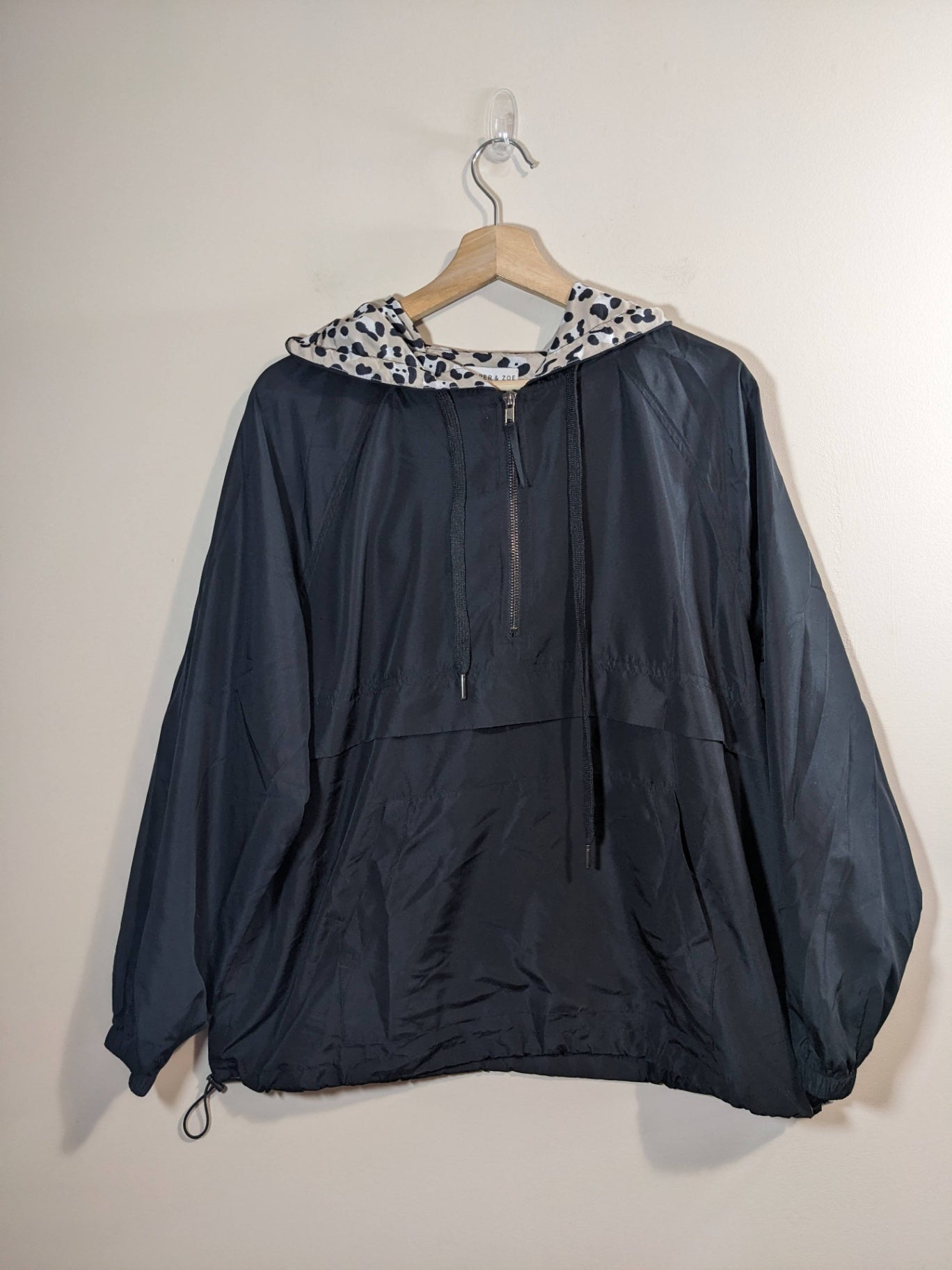 Pepper & Zoe Black Pullover Jacket - L