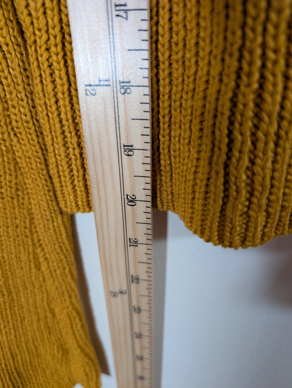 Forever 21 mustard sweater - Medium