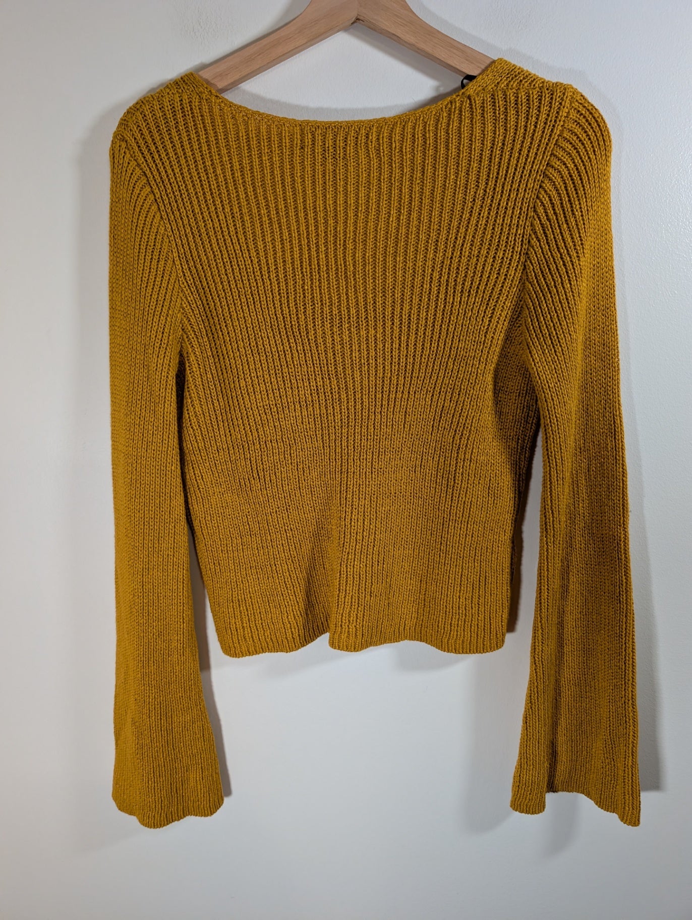 Forever 21 mustard sweater - Medium