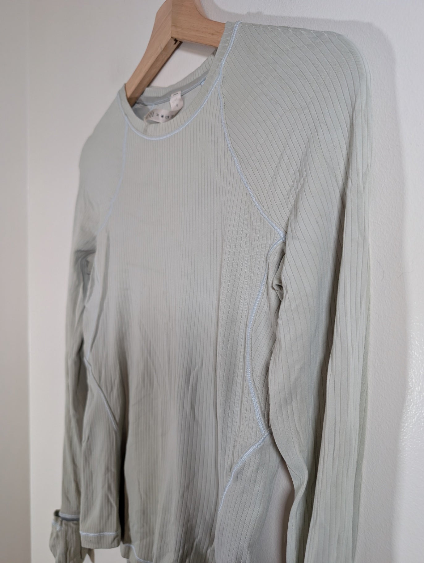 Lululemon swiftly tech long sleeve - SZ 6