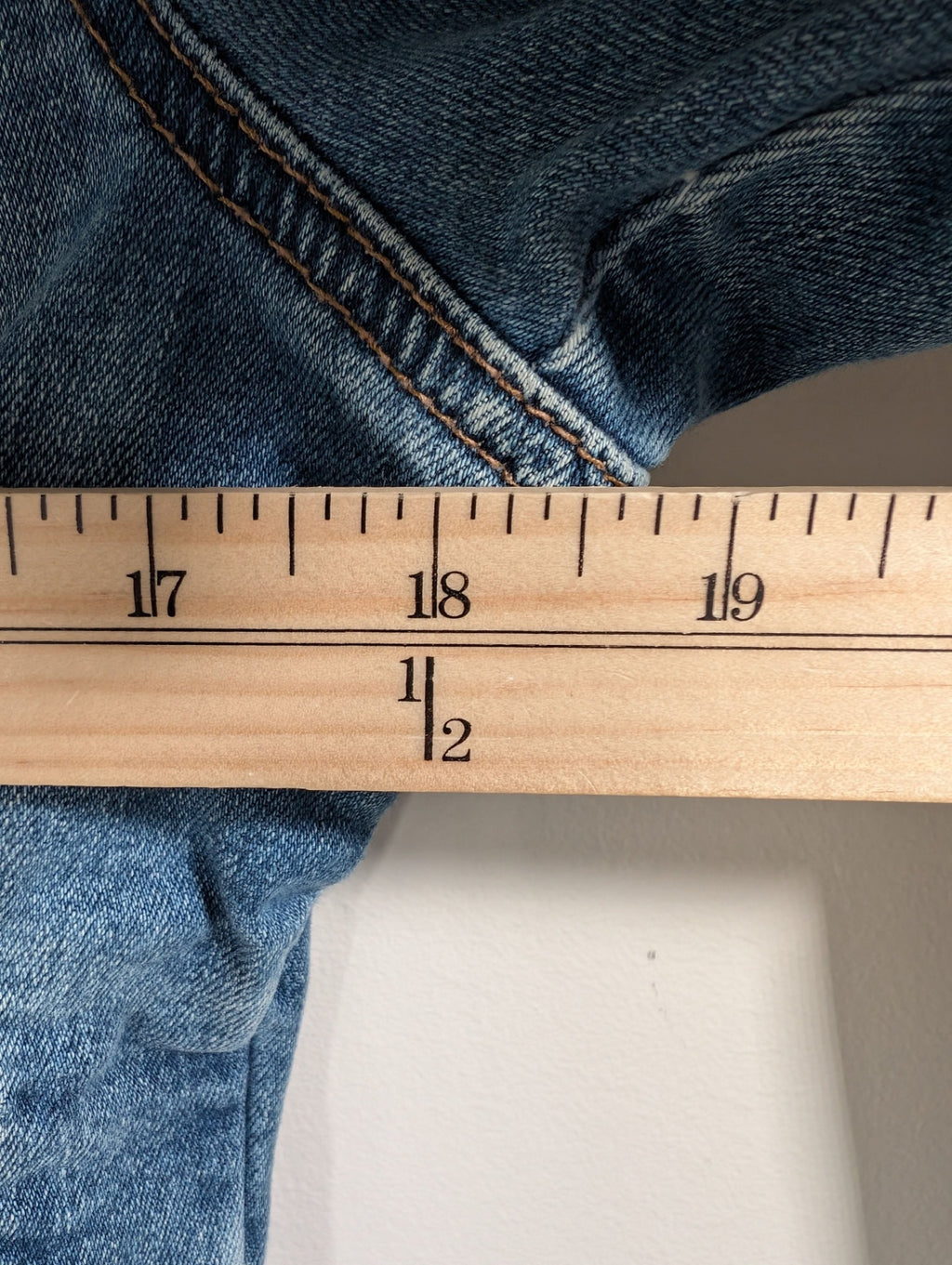 Guess jean jacket - Large