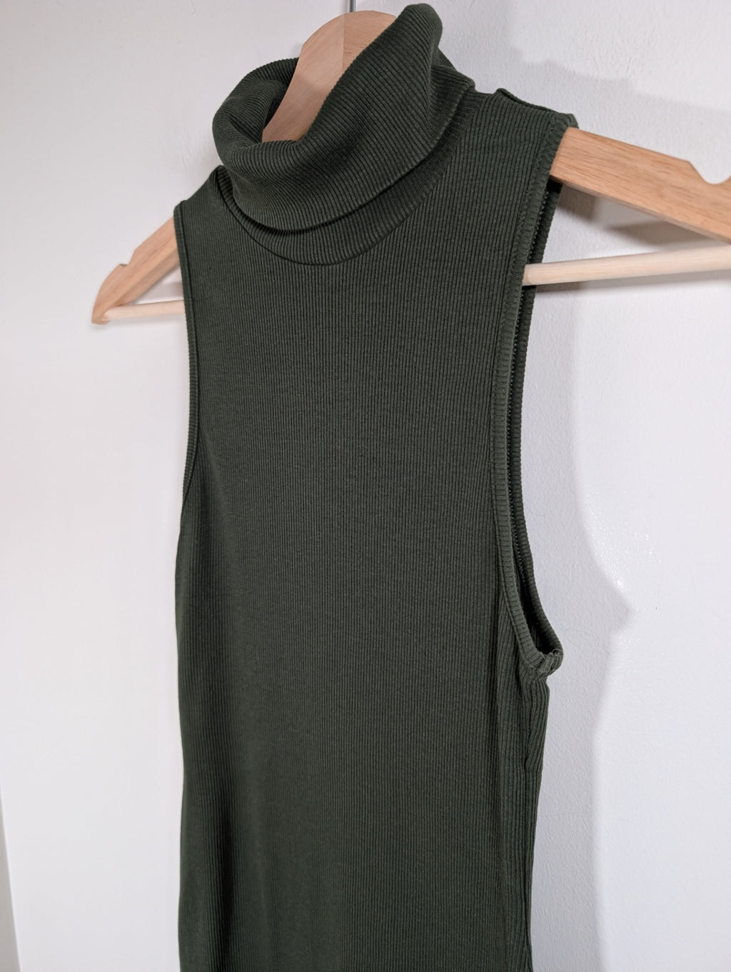 ZARA turtleneck ribbed dress - Small