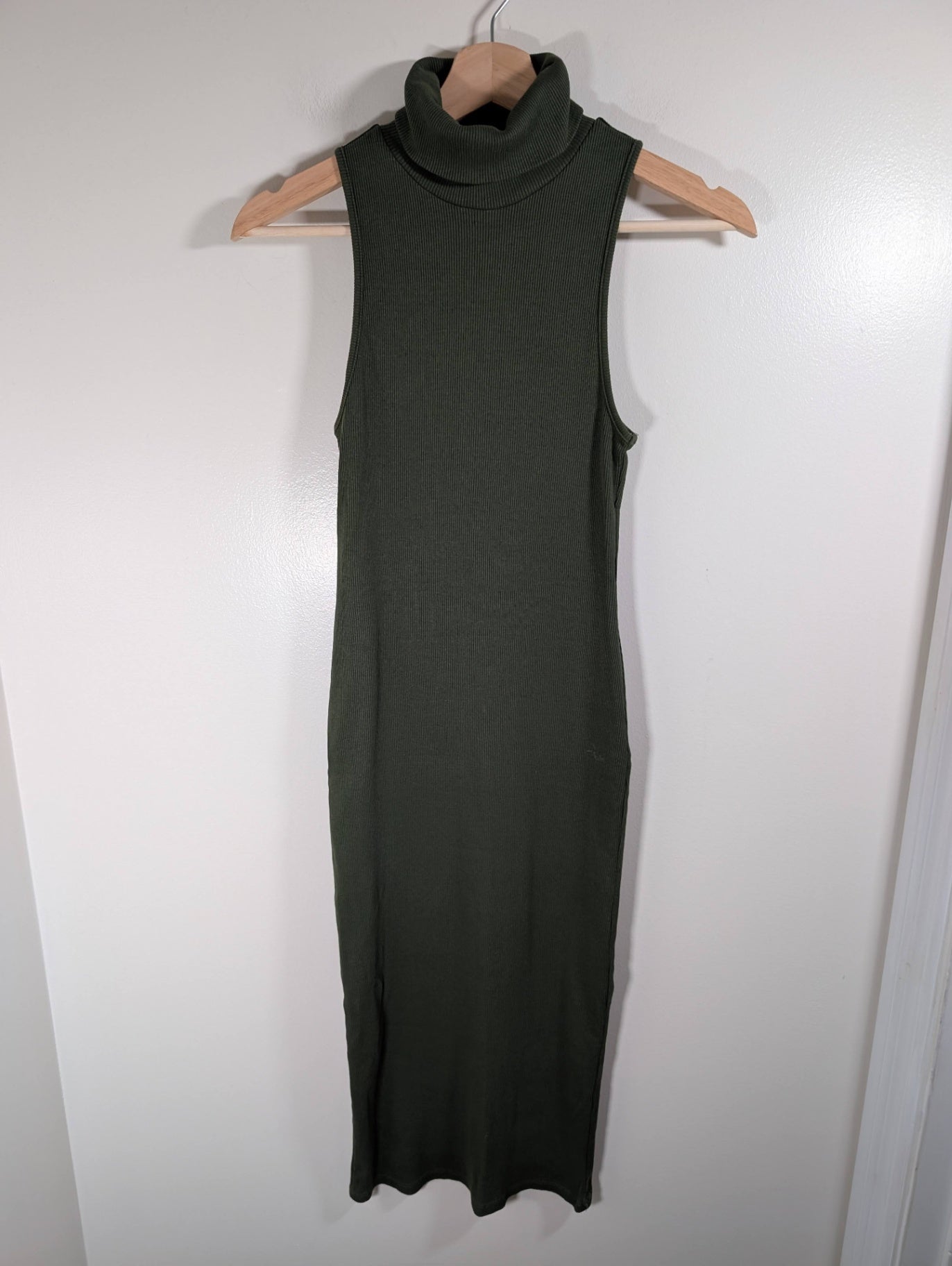 ZARA turtleneck ribbed dress - Small