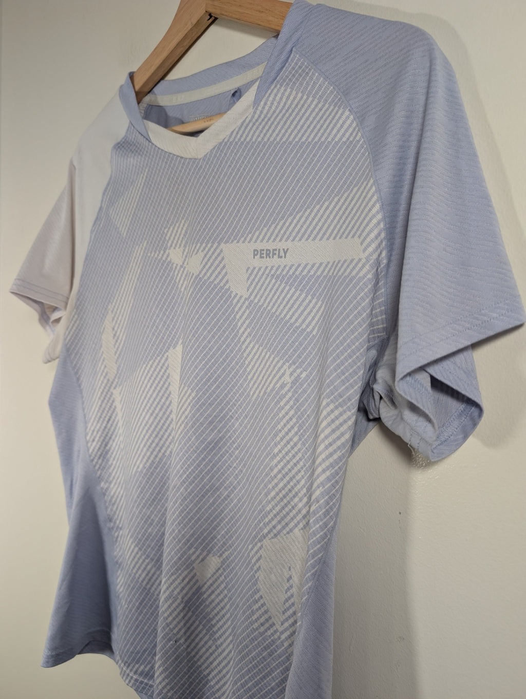PERFLY purple badminton tee - Large