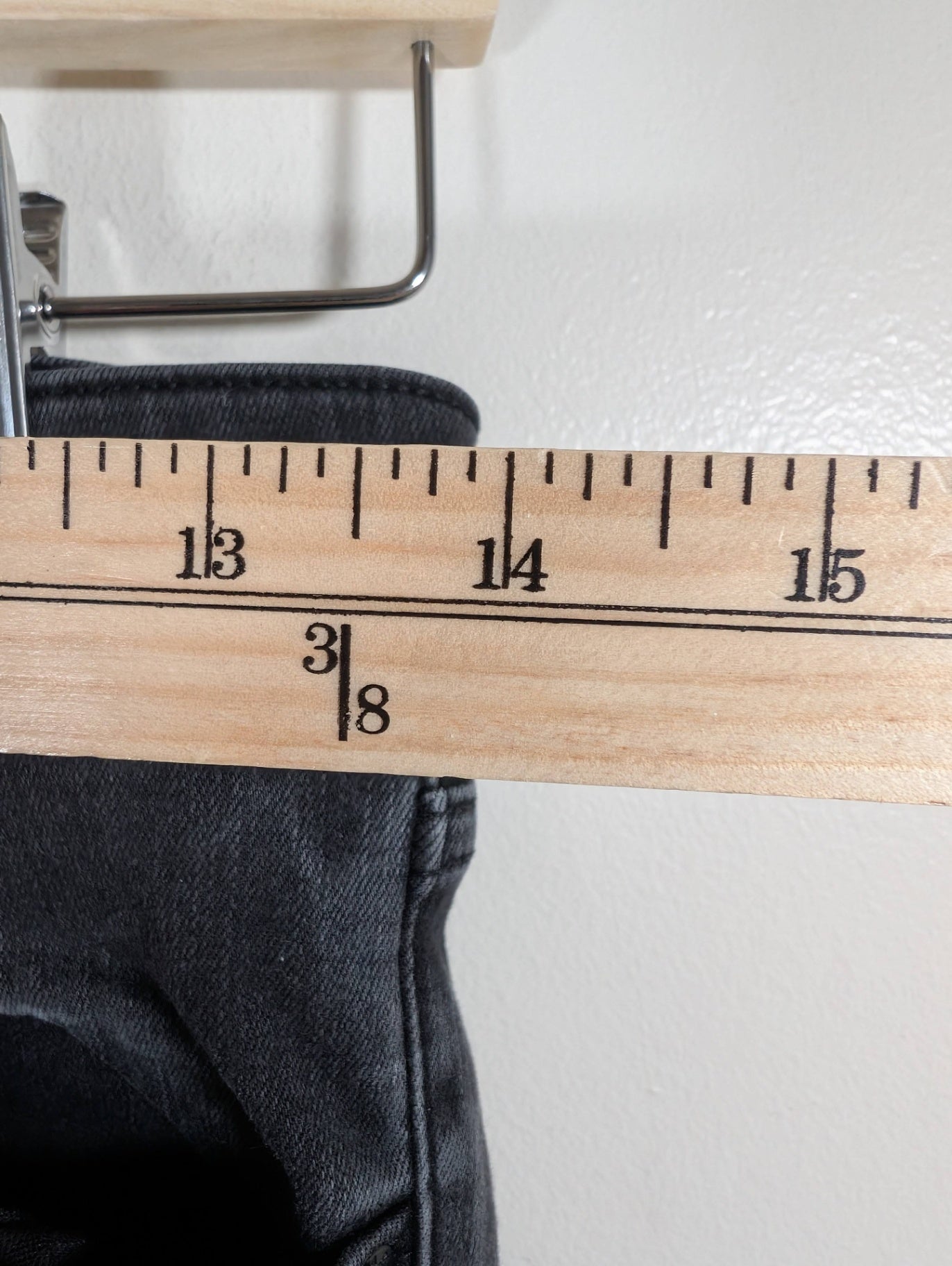 Abercrombie & Fitch distressed black jeans - SZ 29