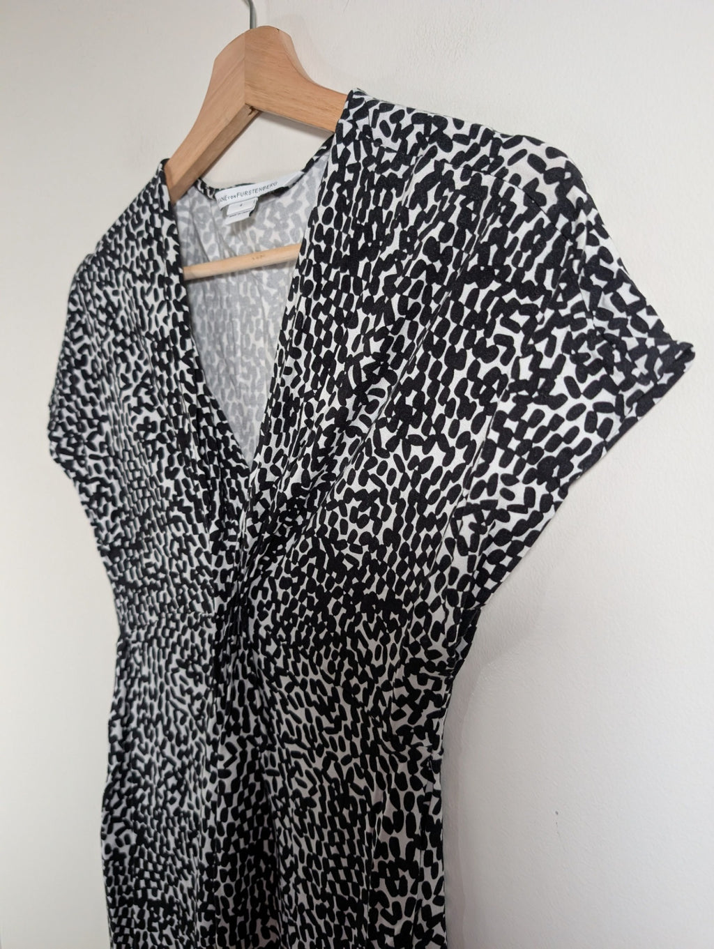 Diane von Furstenberg dress - SZ 4