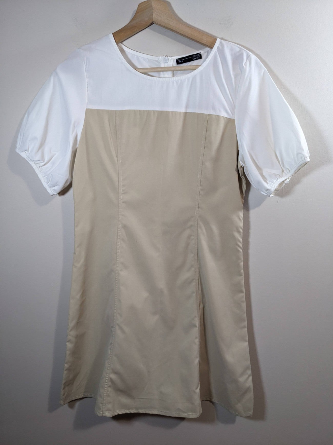 DAZY White & Beige Dress - M
