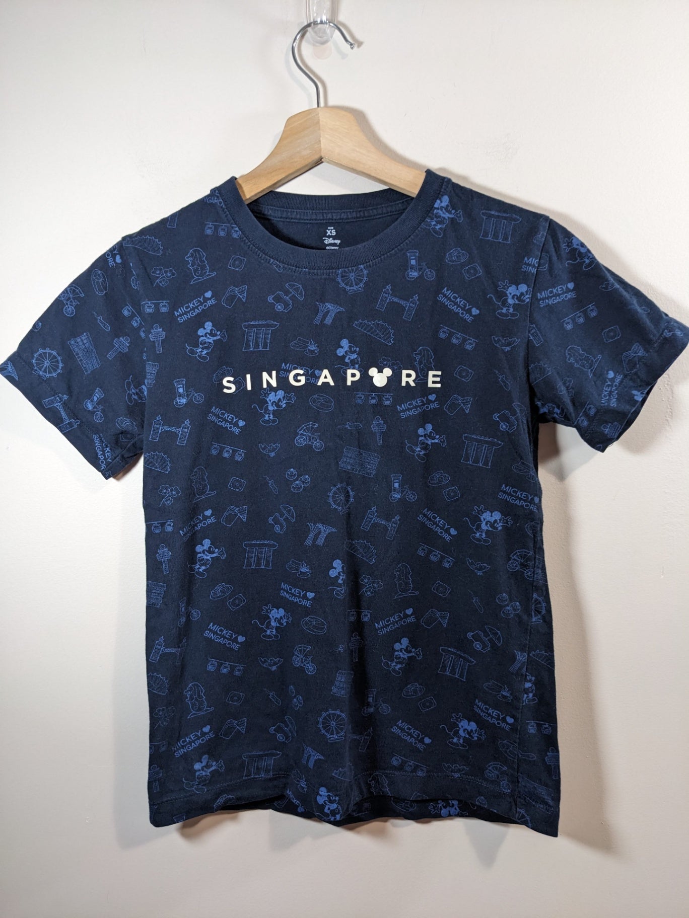 Disney Singapore T-Shirt - XS