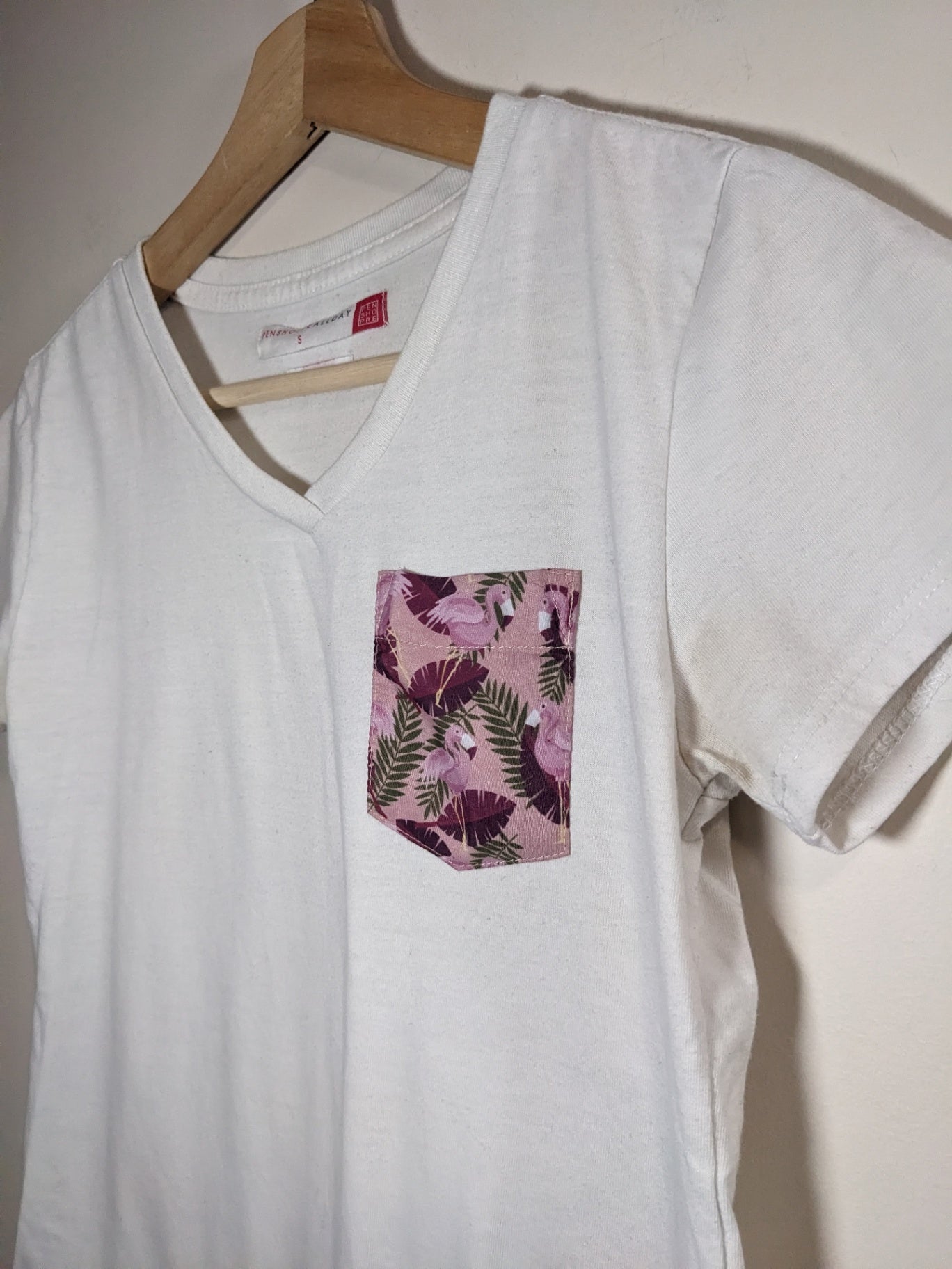 PENSHOPPE Flamingo Pocket T-Shirt - S