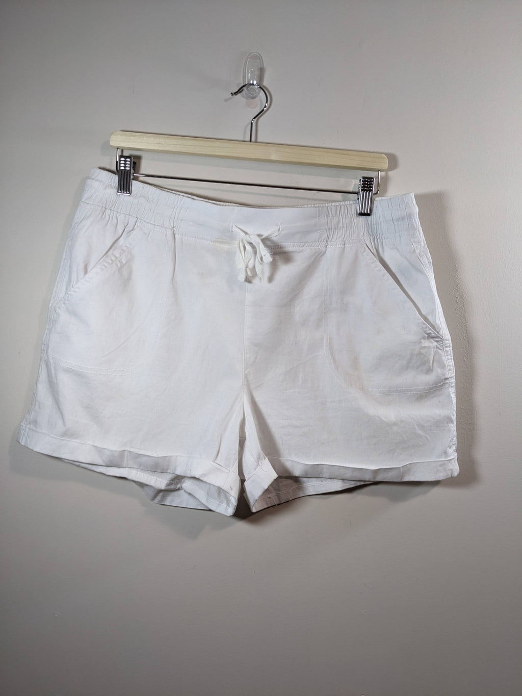 George White Shorts - L