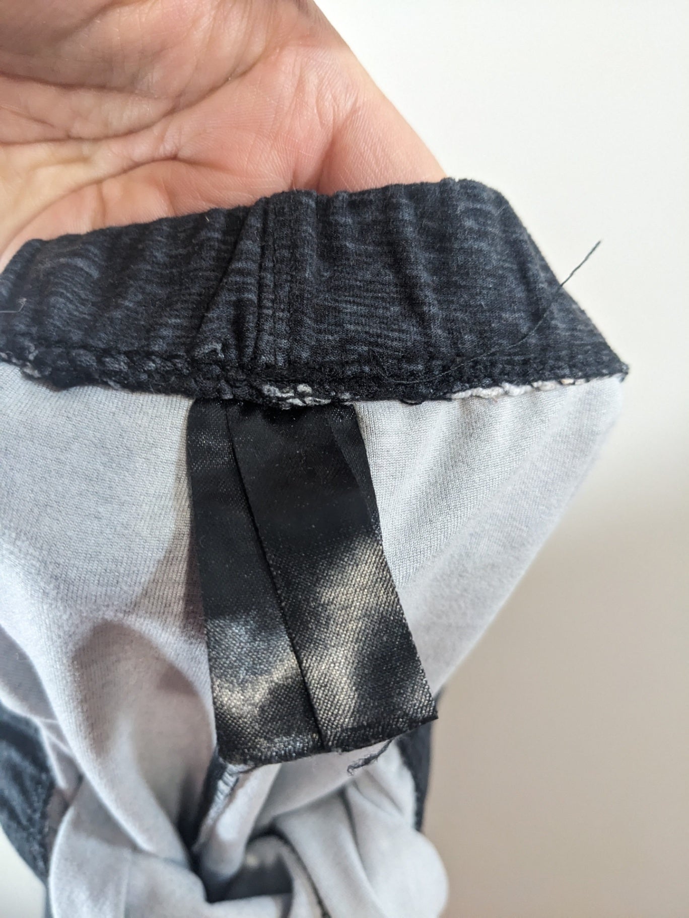 Just Cozy Heathered Grey Leggings - appears small