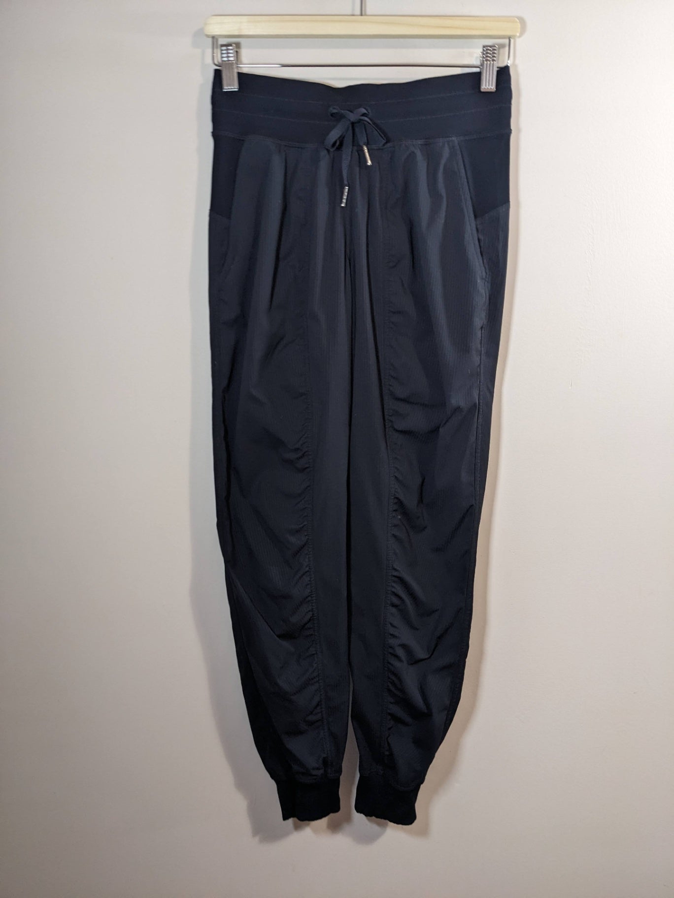 Lululemon Dance Studio Joggers -sz  4