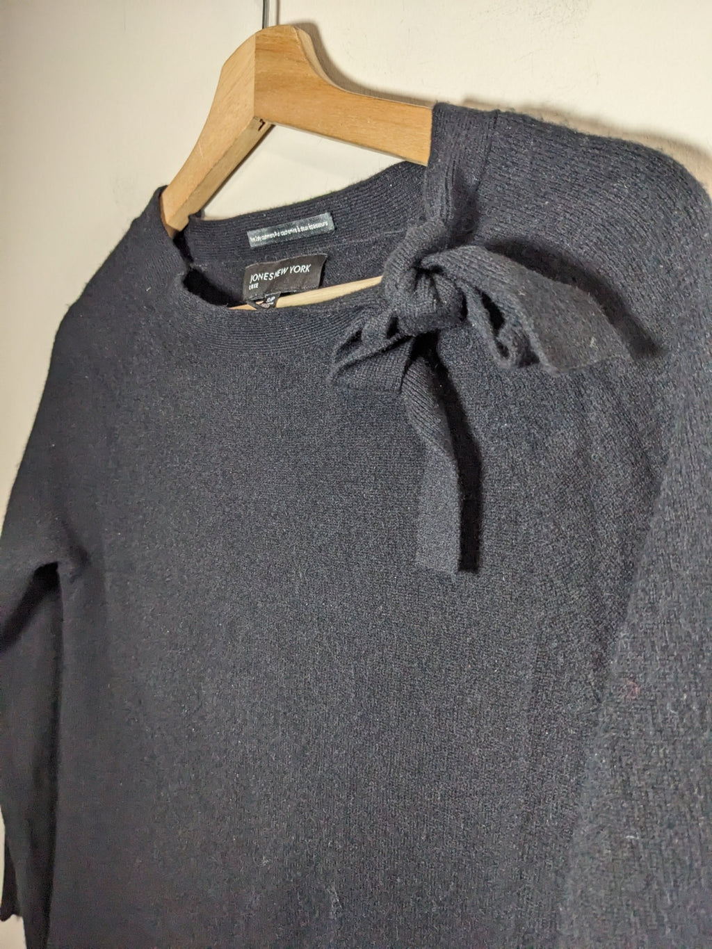 Jones New York Luxe Cashmere Black Tie Sweater- S