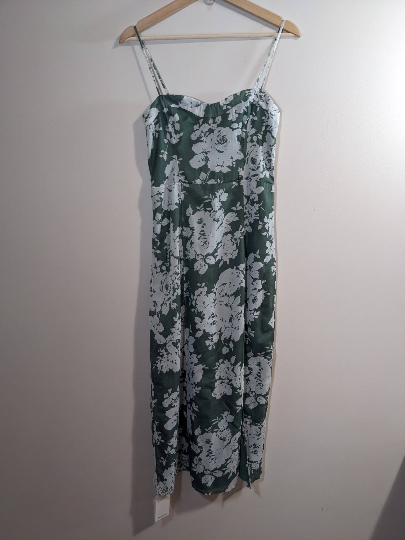 NWT Abercrombie & Fitch Floral Dress - XS