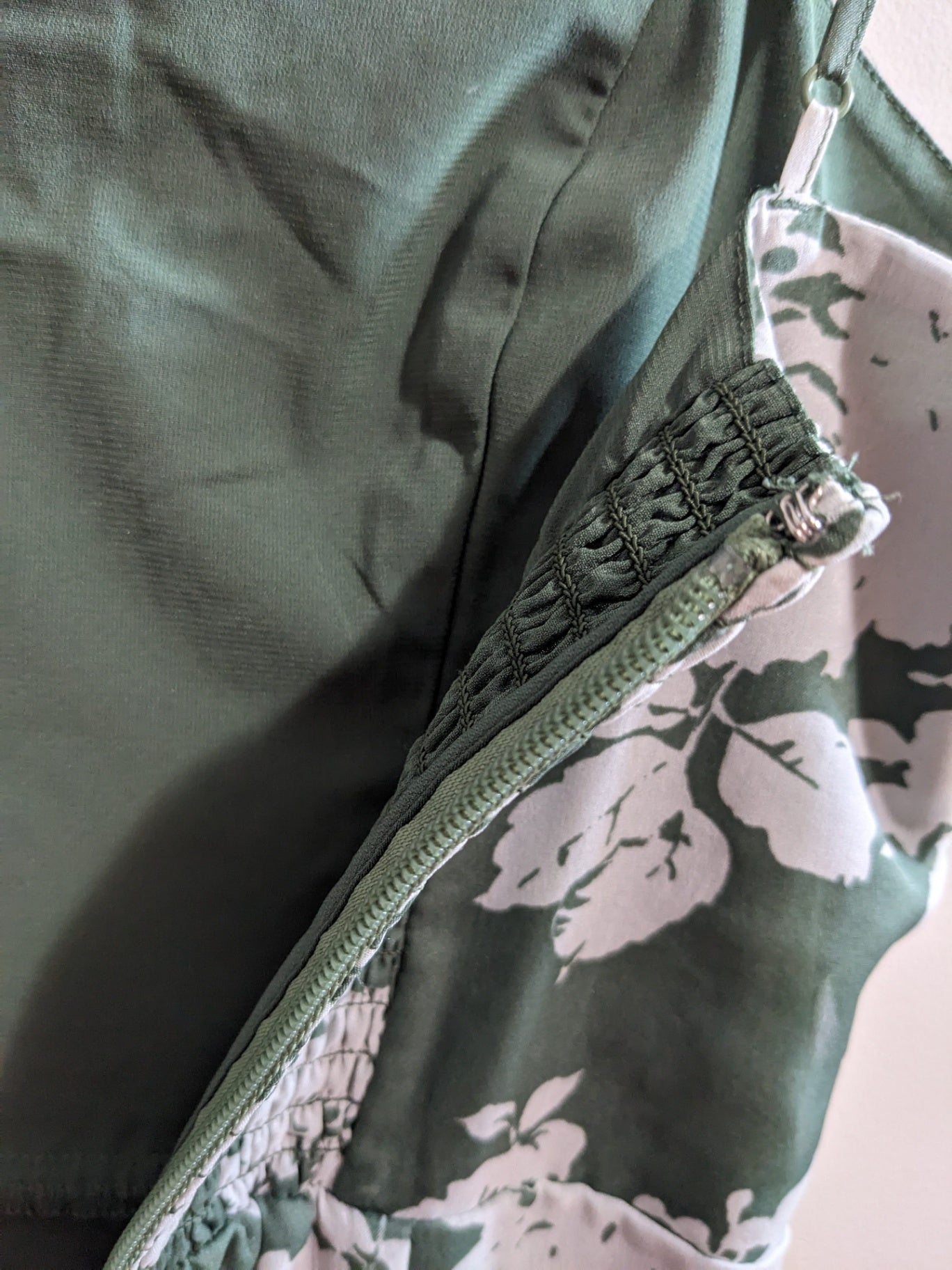 NWT Abercrombie & Fitch Floral Dress - XS