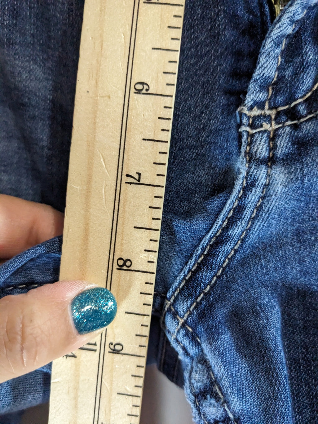 Silver Jeans Co. Suki Skinny Jeans - sz 33