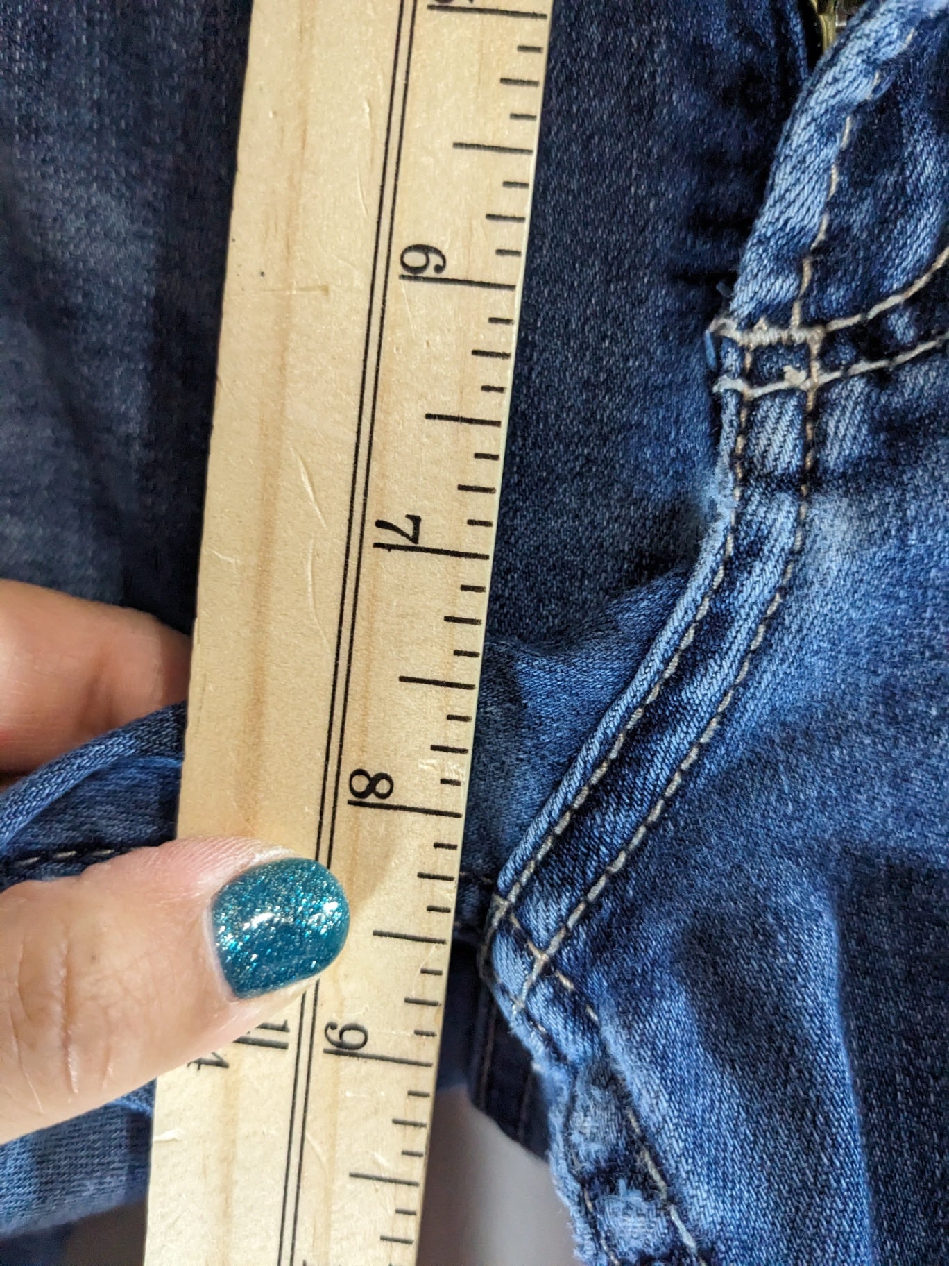 Silver Jeans Co. Suki Skinny Jeans - sz 33