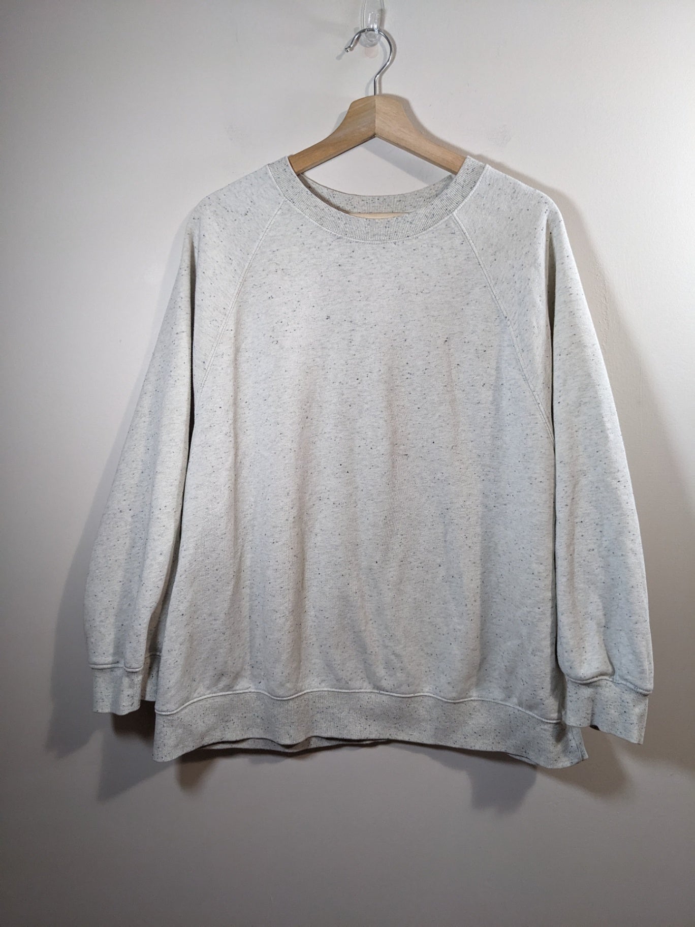 Old Navy Light Grey Crewneck- L