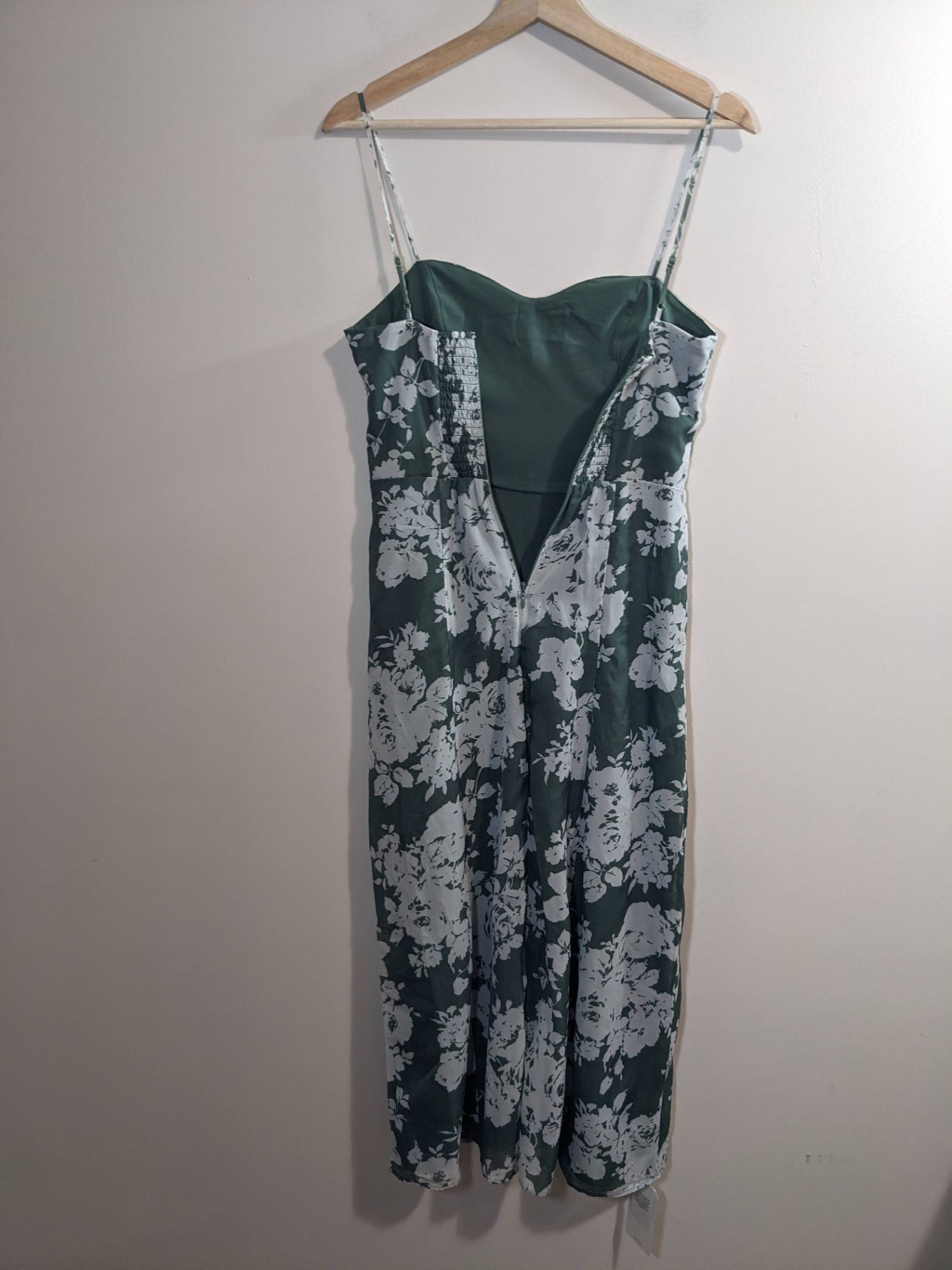 NWT Abercrombie & Fitch Floral Dress - XS