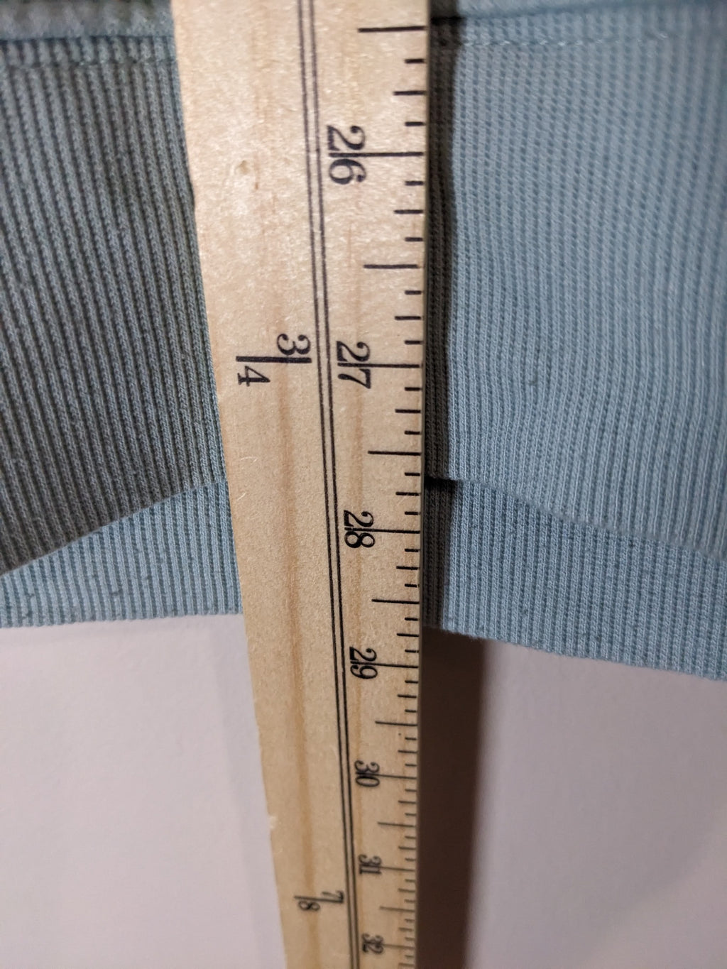 Old Navy Mint Crewneck - L
