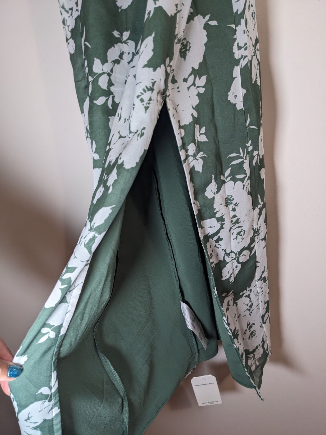 NWT Abercrombie & Fitch Floral Dress - XS