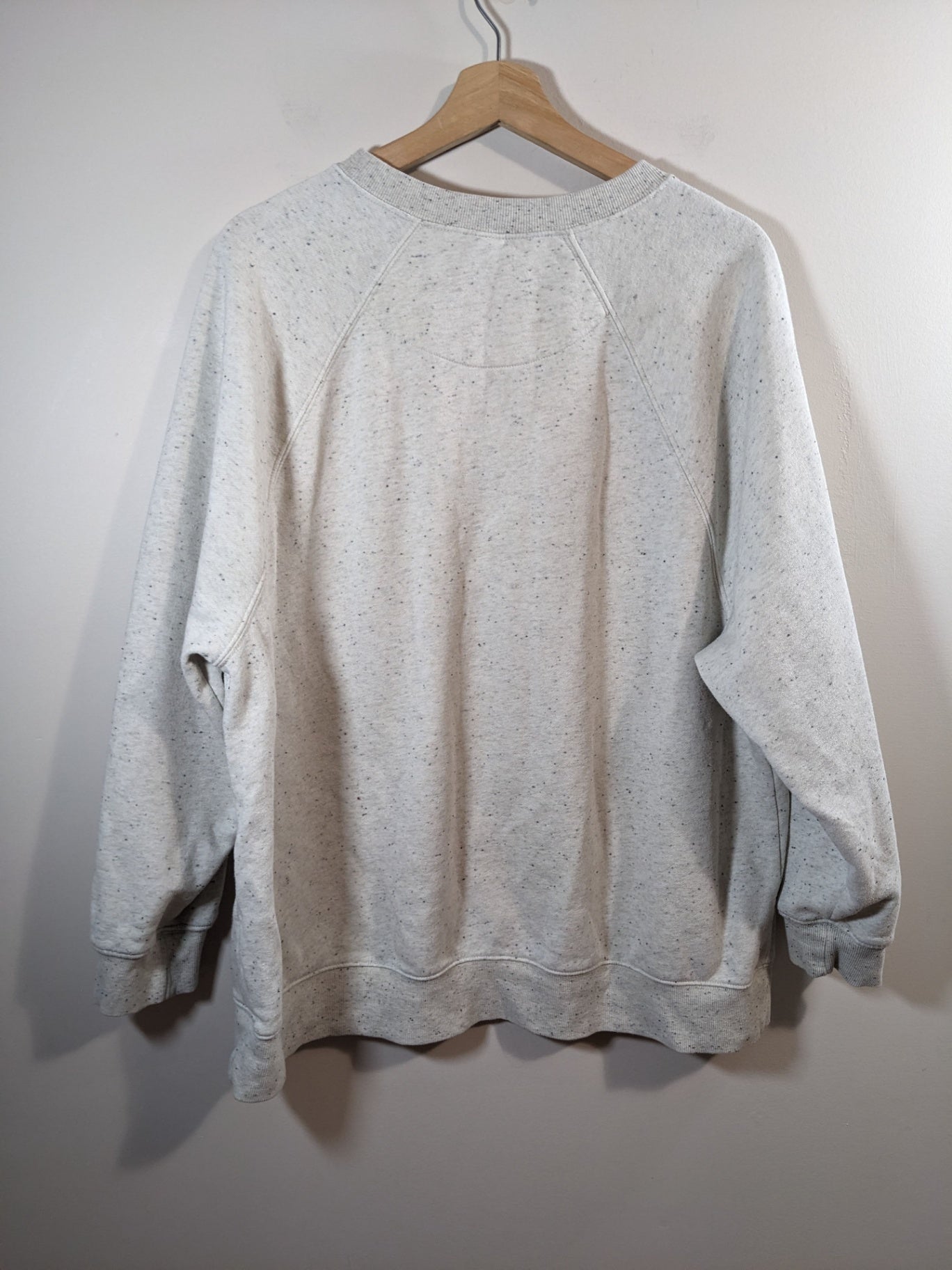 Old Navy Light Grey Crewneck- L