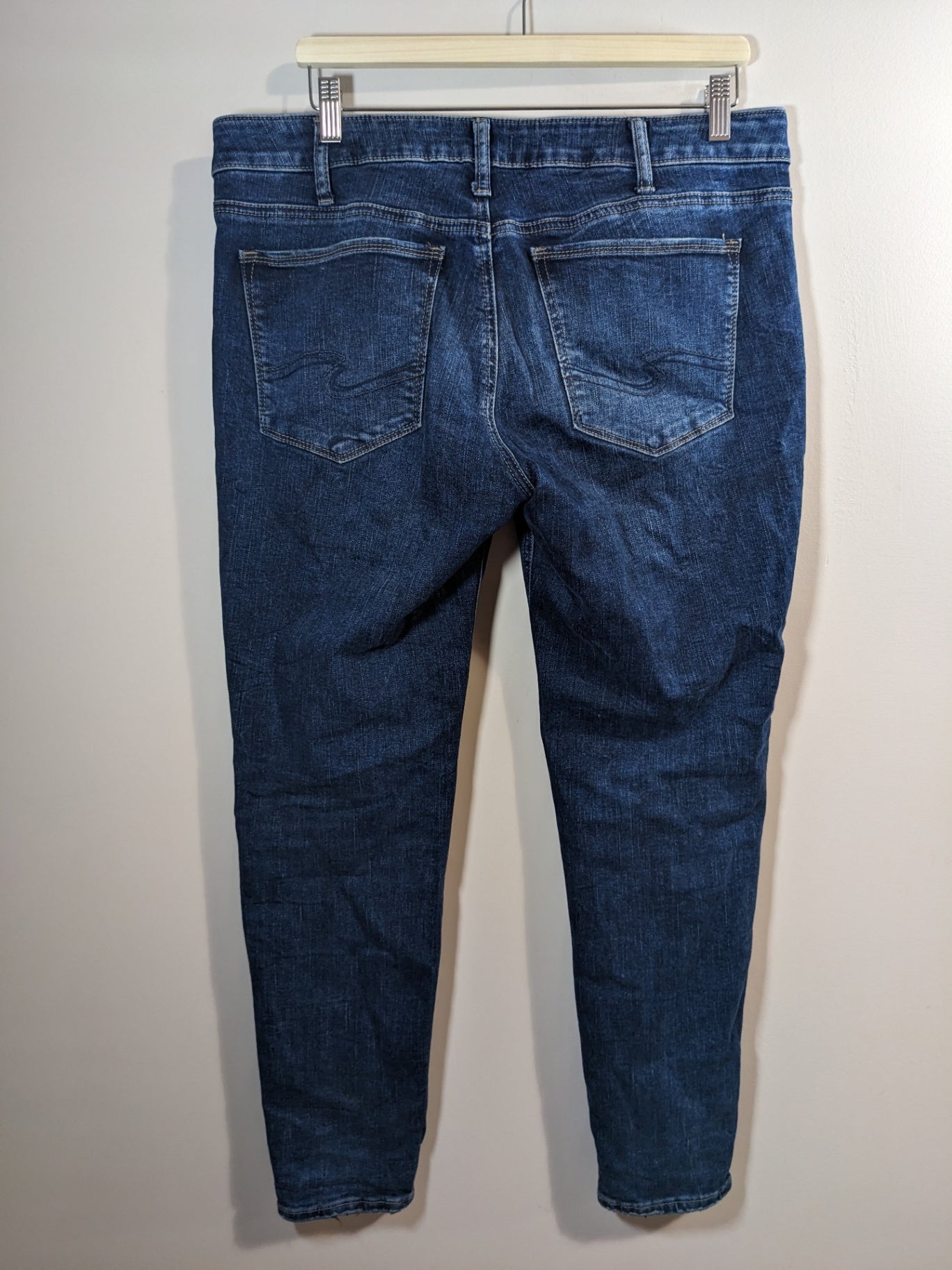 Silver Jeans Co. Suki Skinny - sz 33
