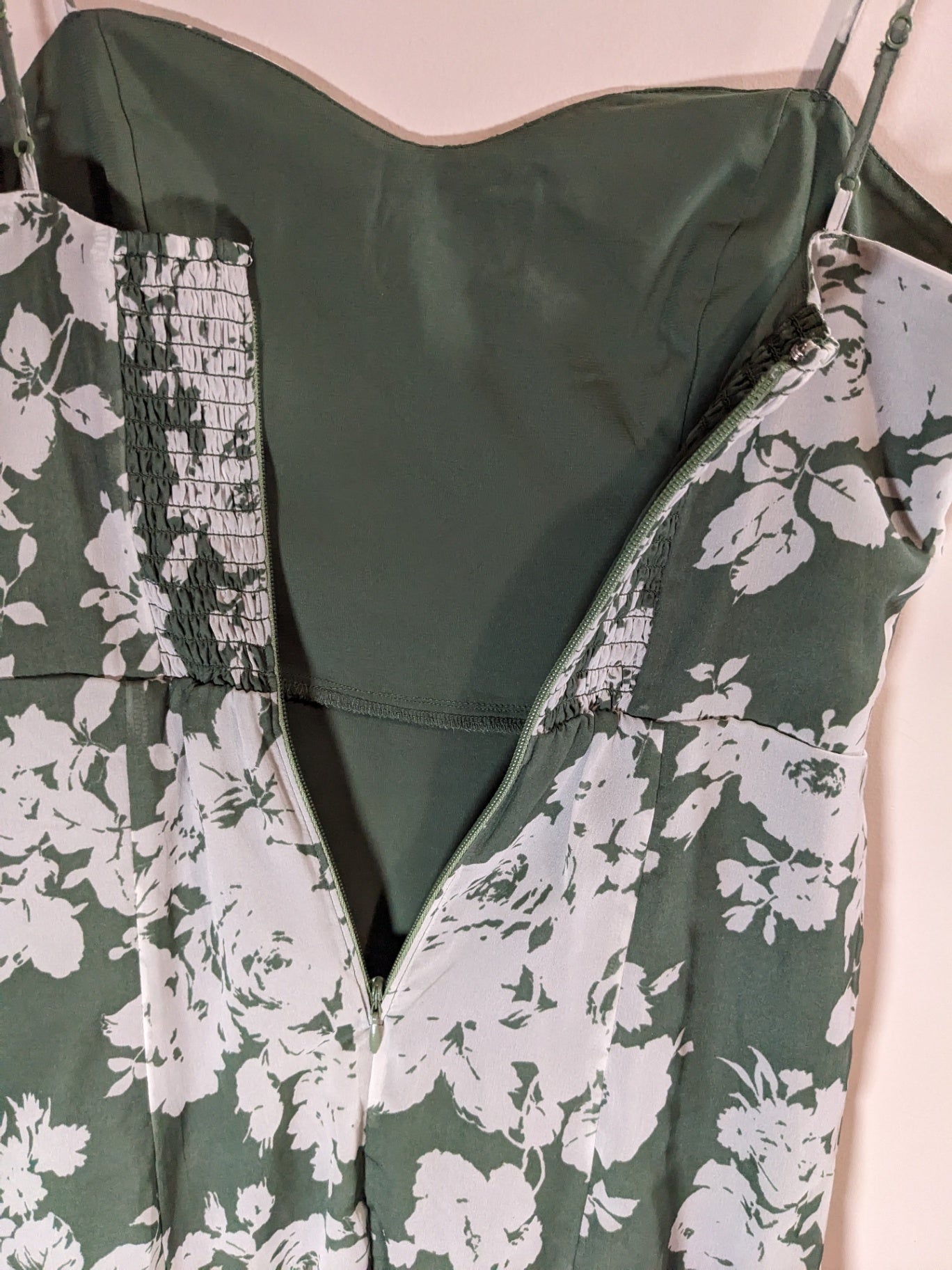 NWT Abercrombie & Fitch Floral Dress - XS